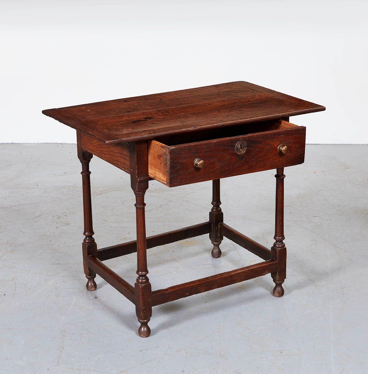 17th c. English Oak Table For Sale 3