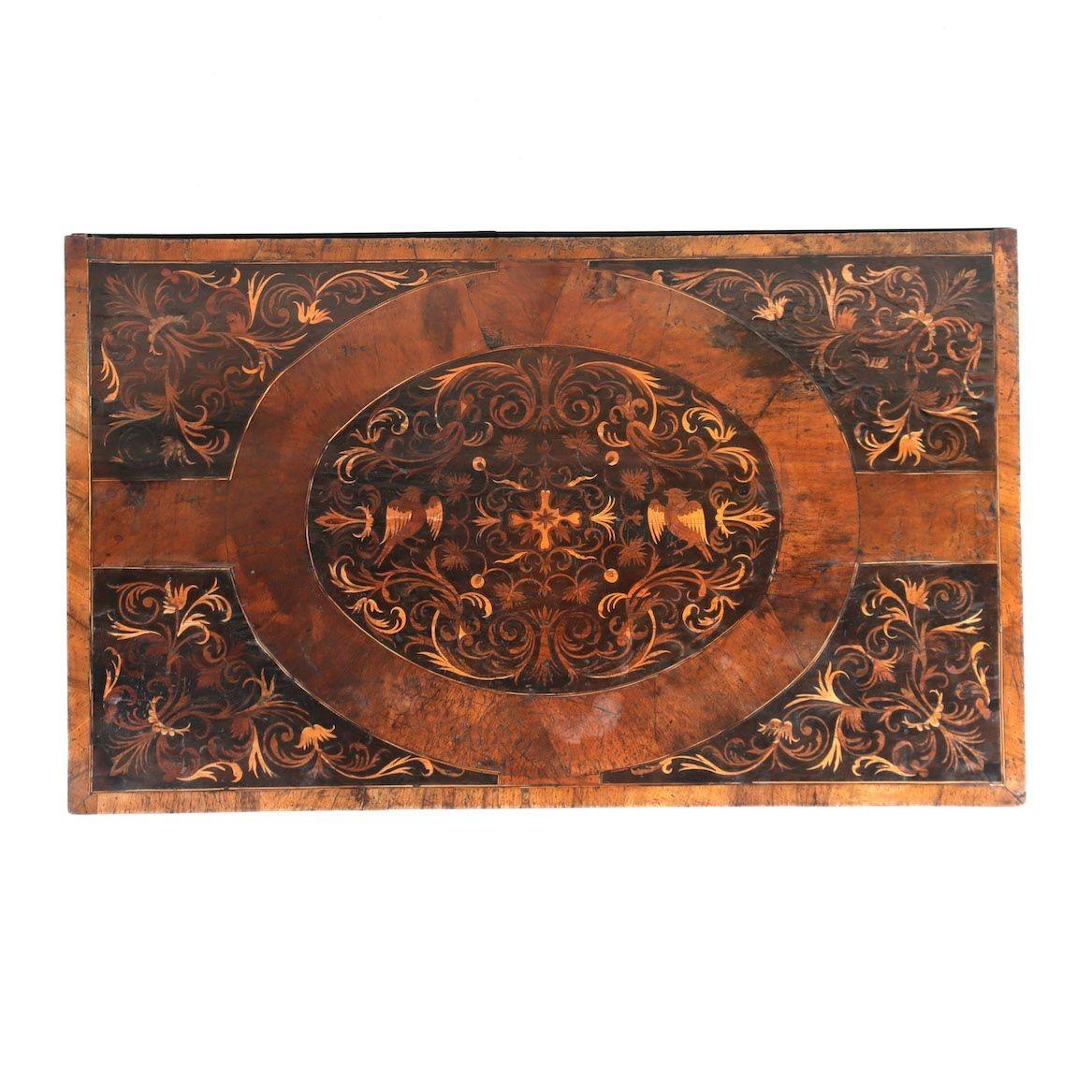 17th c. English William & Mary Walnut and Ebony Seaweed Marquetry Commode For Sale 3
