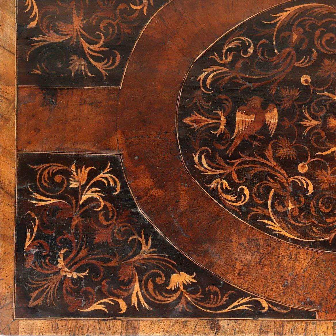 17th c. English William & Mary Walnut and Ebony Seaweed Marquetry Commode For Sale 4