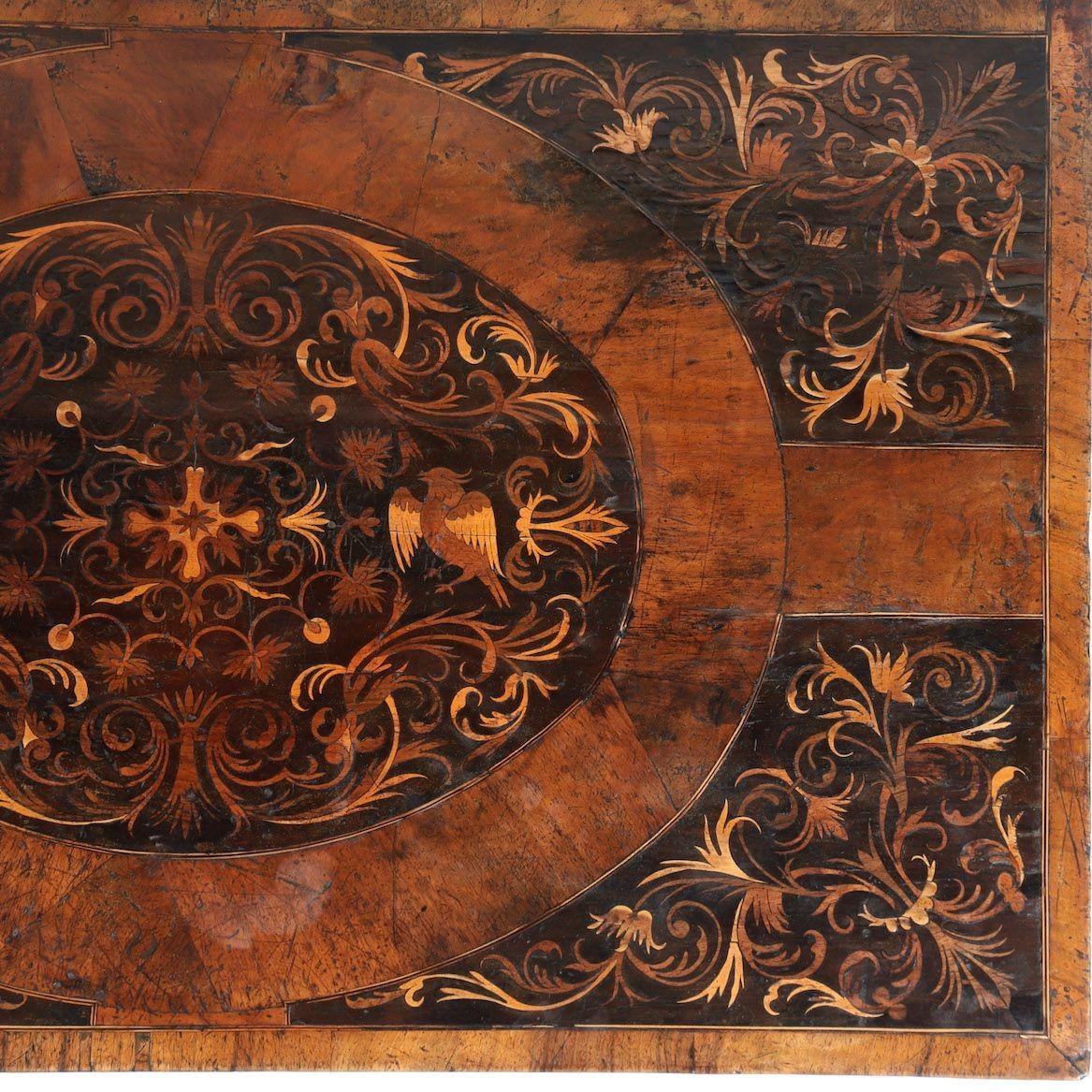 17th c. English William & Mary Walnut and Ebony Seaweed Marquetry Commode For Sale 8