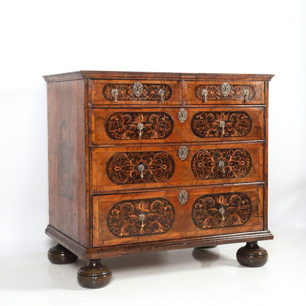 William and Mary 17th c. English William & Mary Walnut and Ebony Seaweed Marquetry Commode For Sale