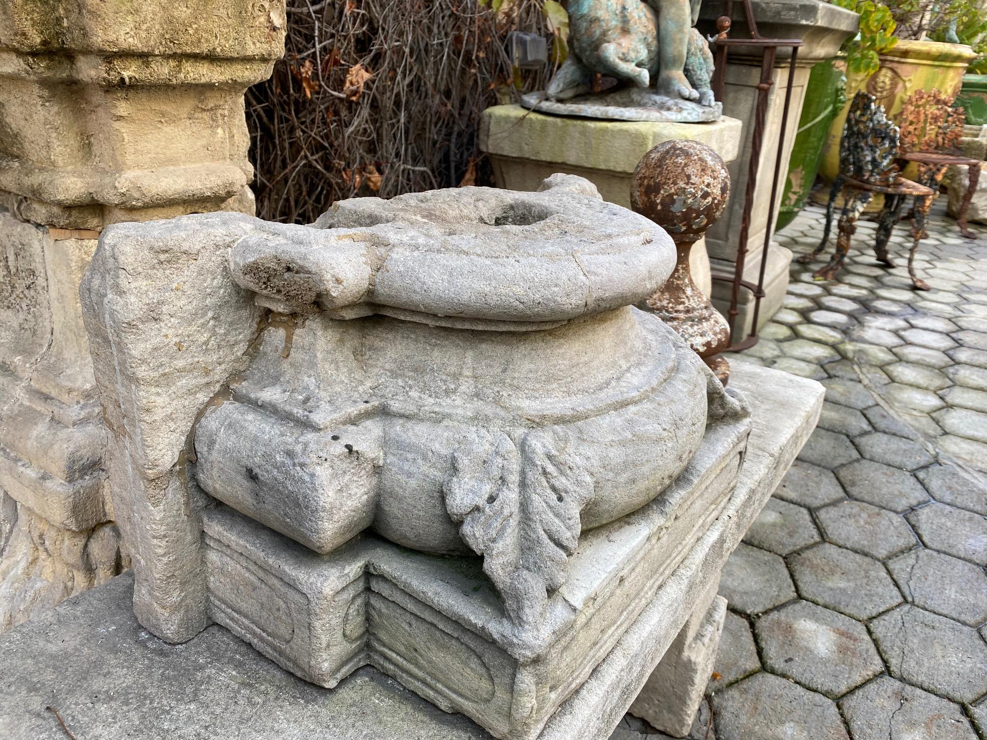 Hand Carved Stone Column Base pedestal Sculpture Doorstop Decorative Element LA
Nicely hand carved 17th century Renaissance stone column base applique, it could be used as a capital architectural element in an entryway or as a doorstop, a statement