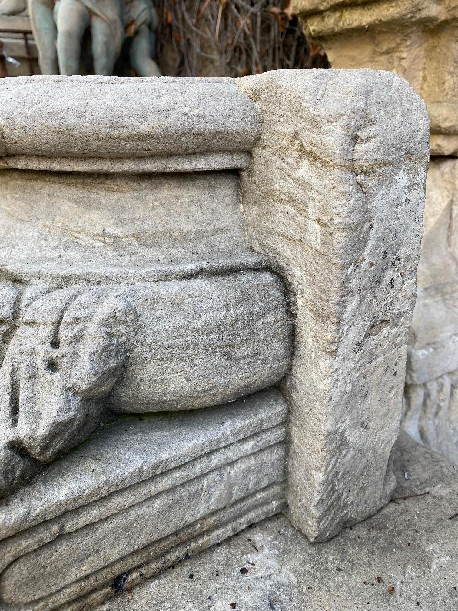 Escultura de Piedra Tallada a Mano Columna Base Pedestal Tope de Puerta Elemento Decorativo LA Tallado a mano en venta