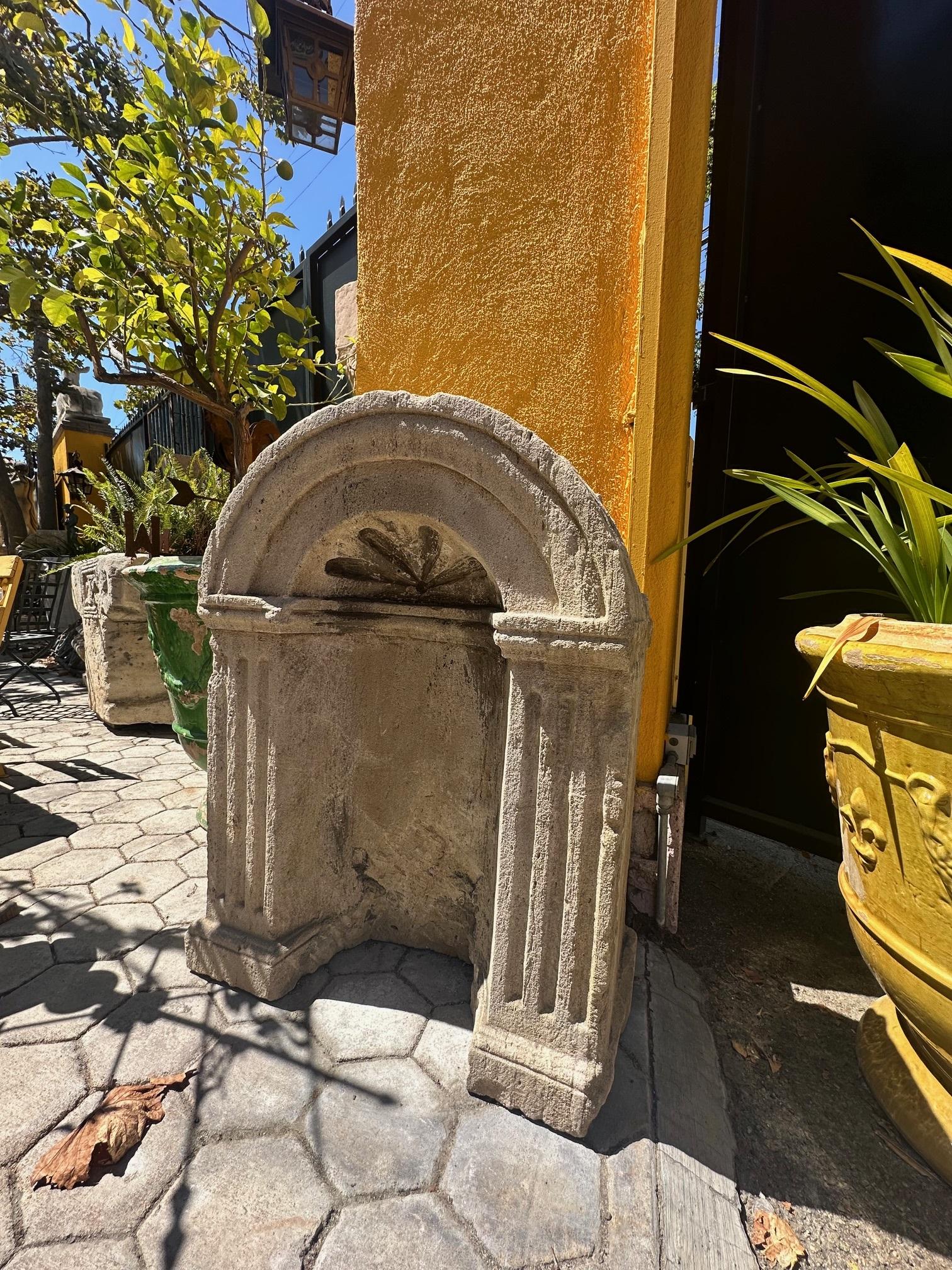 17th C. Hand Carved Stone Niche Wall Mount Plaque Architectural Element Antique . Late 1600’s Rare hand carved stone Niche from a Chateau Estate Provence .  Could be used as a fountain Wall mount back drop with a basin planter container in the front