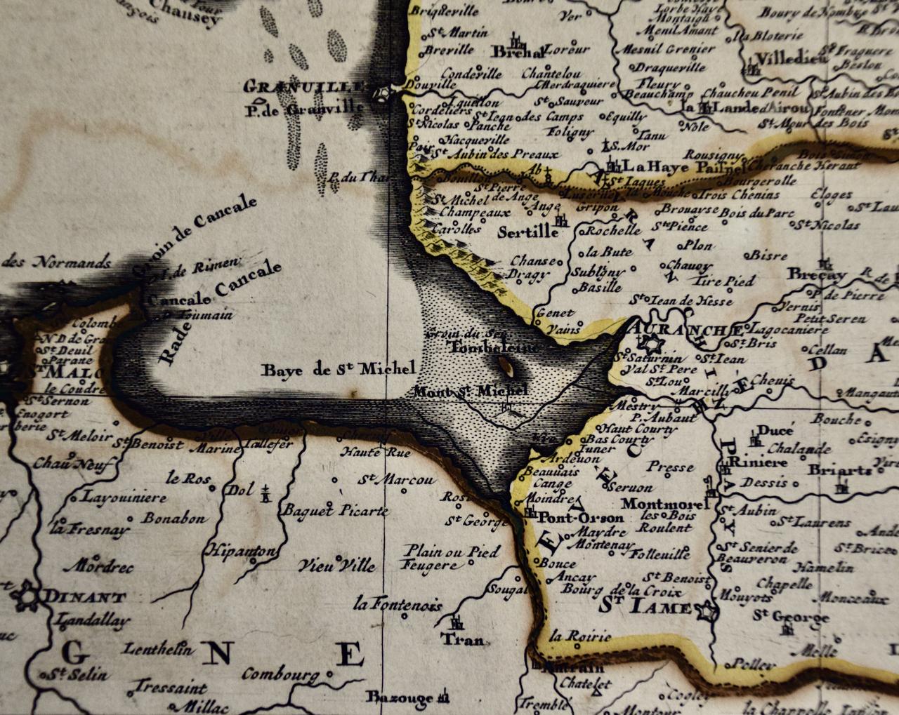 La région de Normandie en France : une carte du XVIIe siècle colorée à la main par Sanson et Jaillot en vente 2