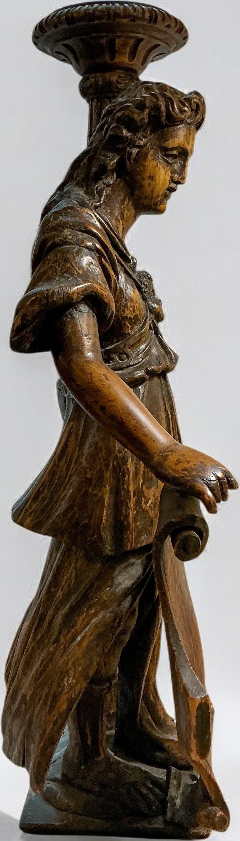 Siglo XVII. Estatua neoclásica italiana de madera de frutal tallada / Pedestal Santos en Bueno estado para la venta en Kennesaw, GA