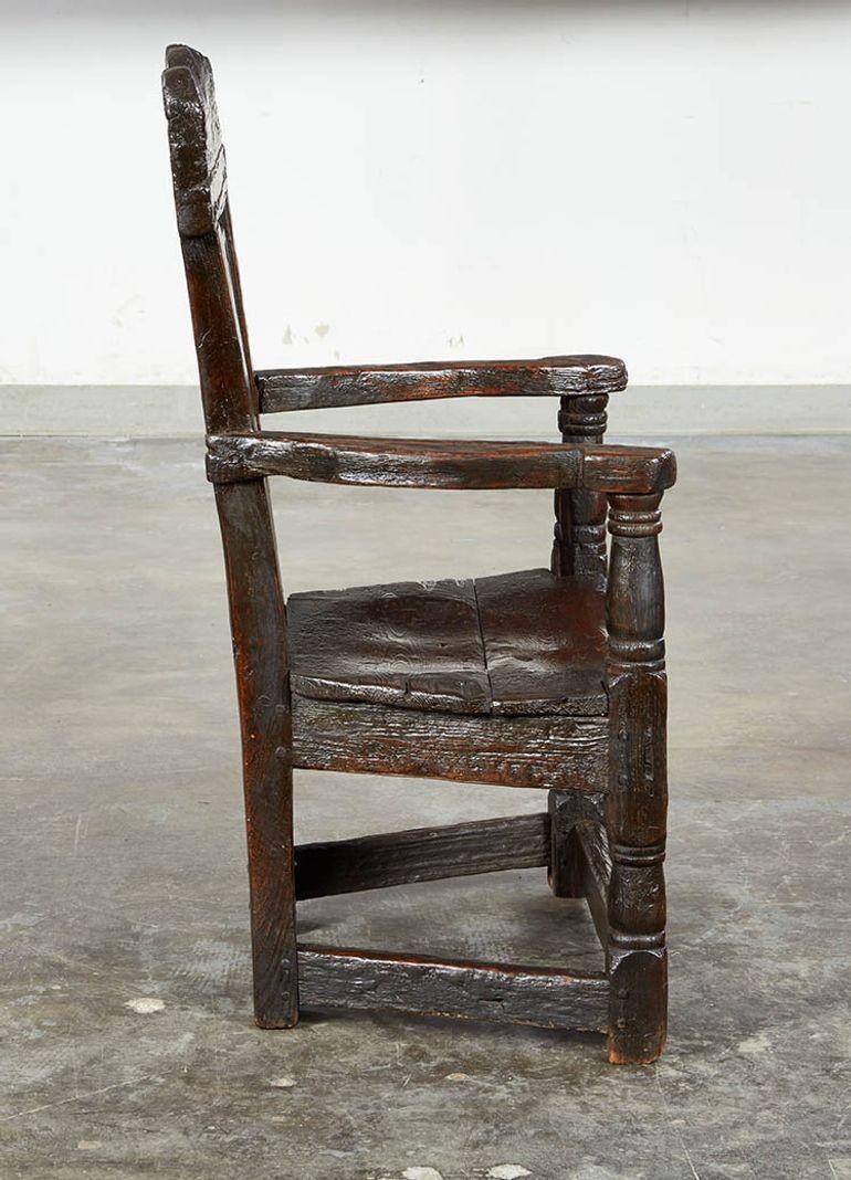 Siglo XVII Sillón Escocés Sol Naciente y Cardo en venta 3