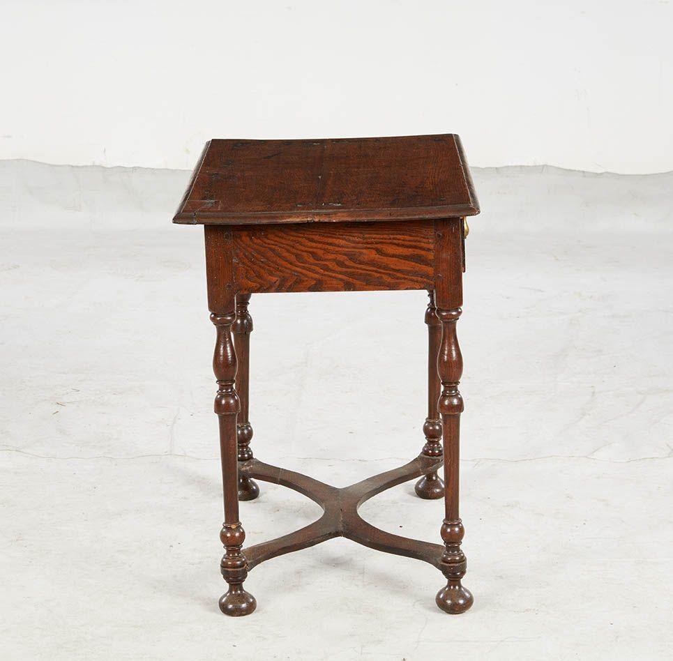 17e s. Table d'appoint Willam and Mary en vente 5