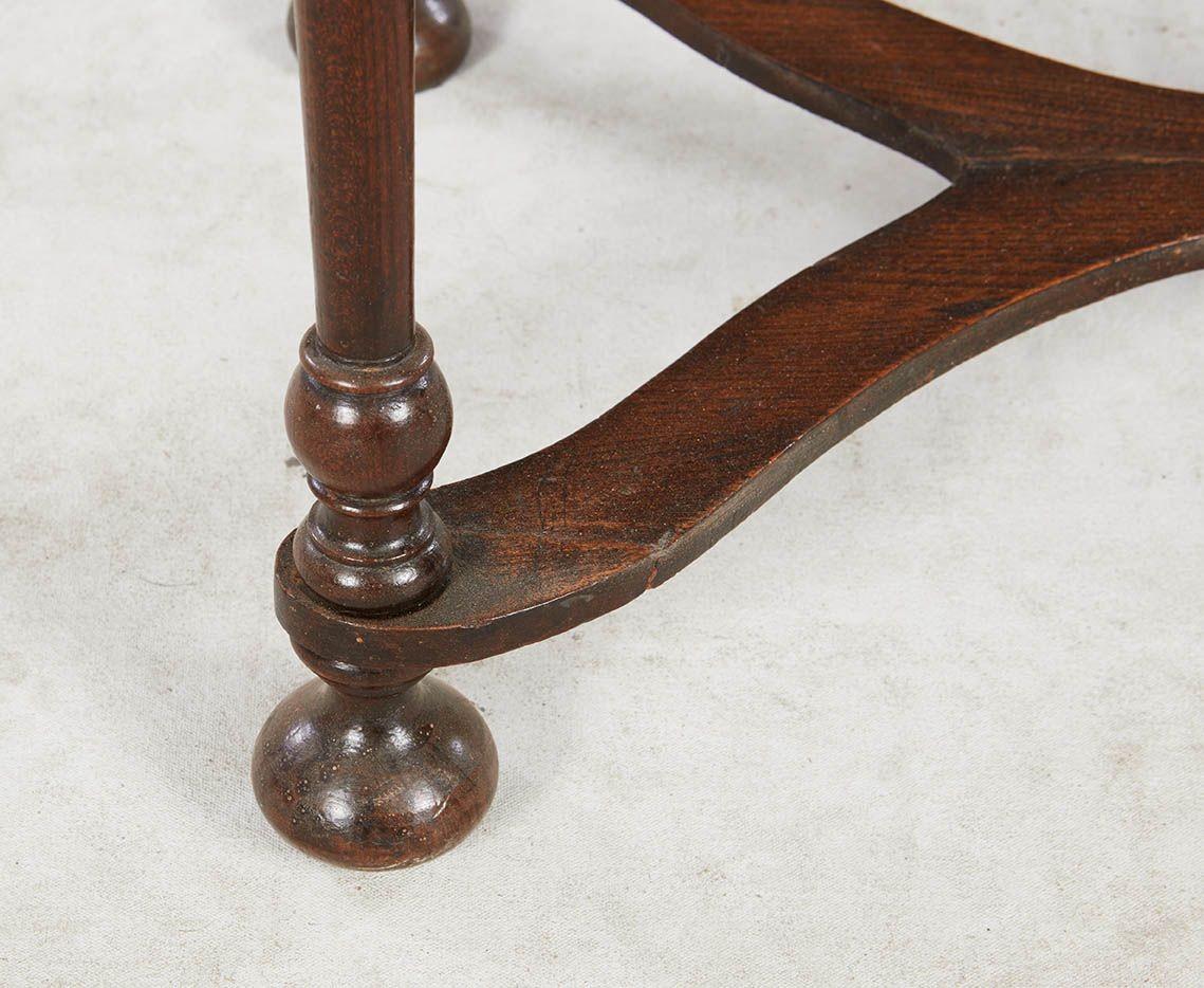 17e s. Table d'appoint Willam and Mary en vente 7