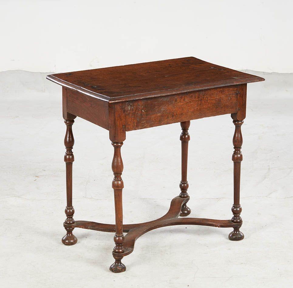 17e s. Table d'appoint Willam and Mary en vente 2