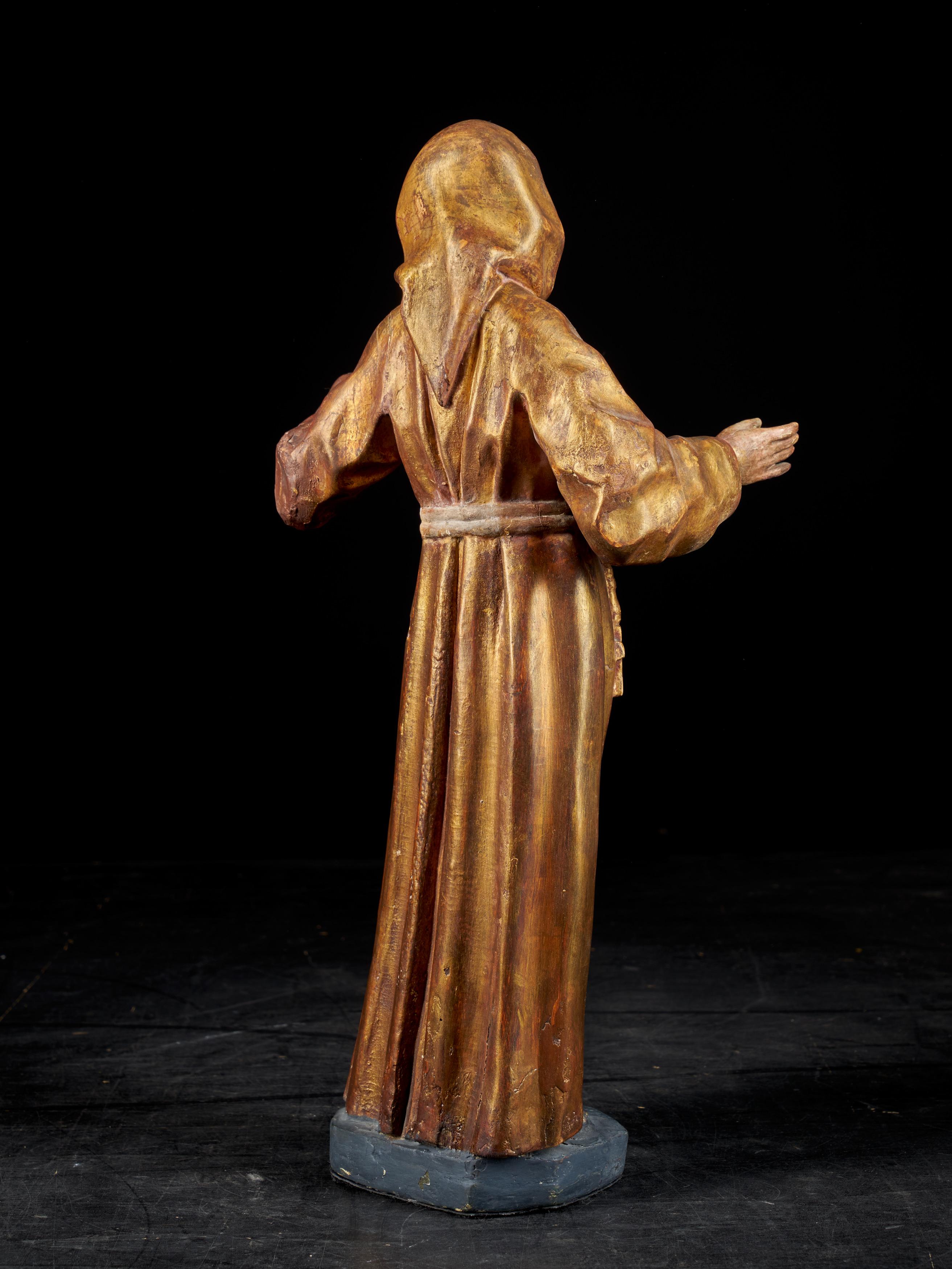 17th Century Wooden Statue of Saint-Francis with the Original Polychromy and Gilding