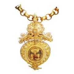 Antique 17th Century 20.5 Karat Yellow Gold Reliquary Medallion Brooch