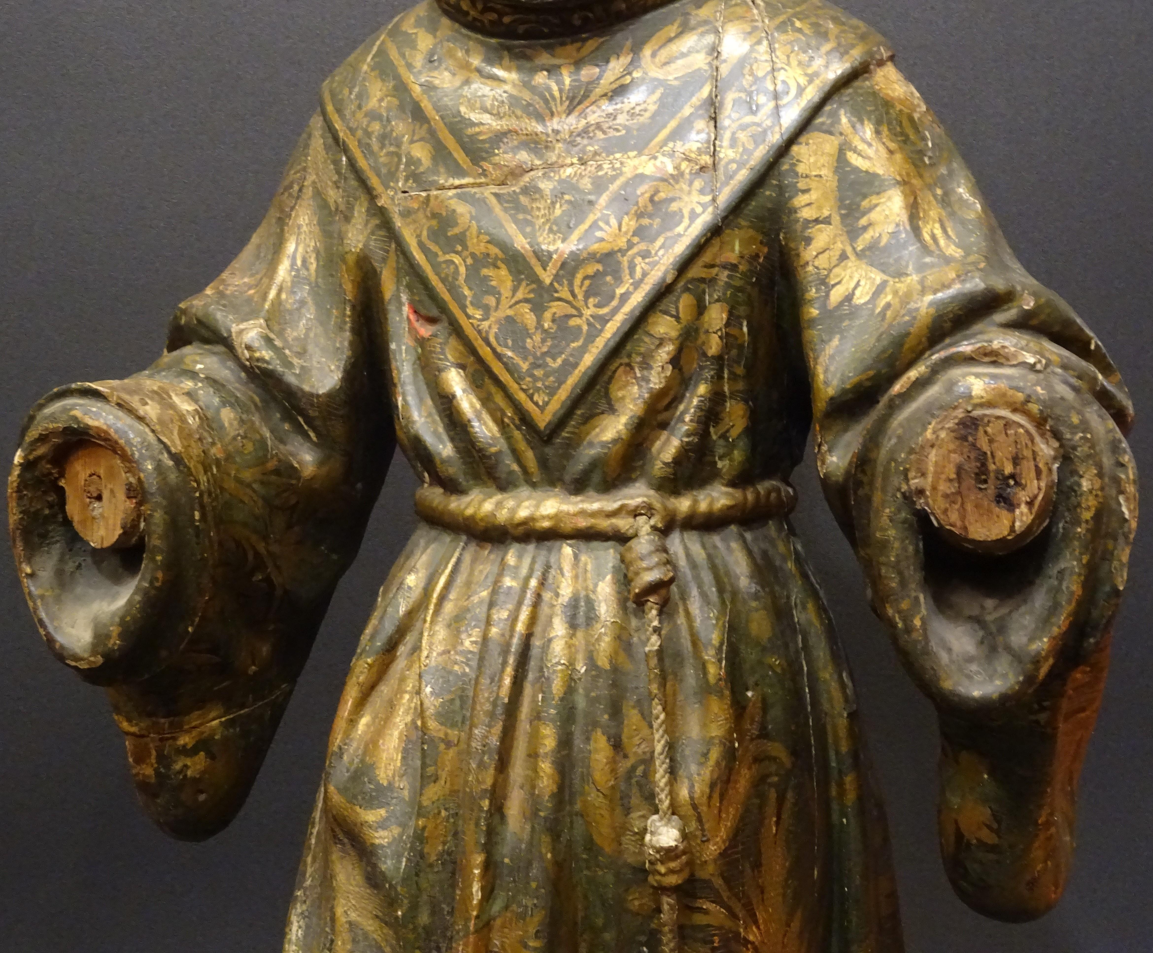 17th Century Andalusian Carved Gilded Polychromed Wood San Francisco Sculpture In Fair Condition In Valladolid, ES