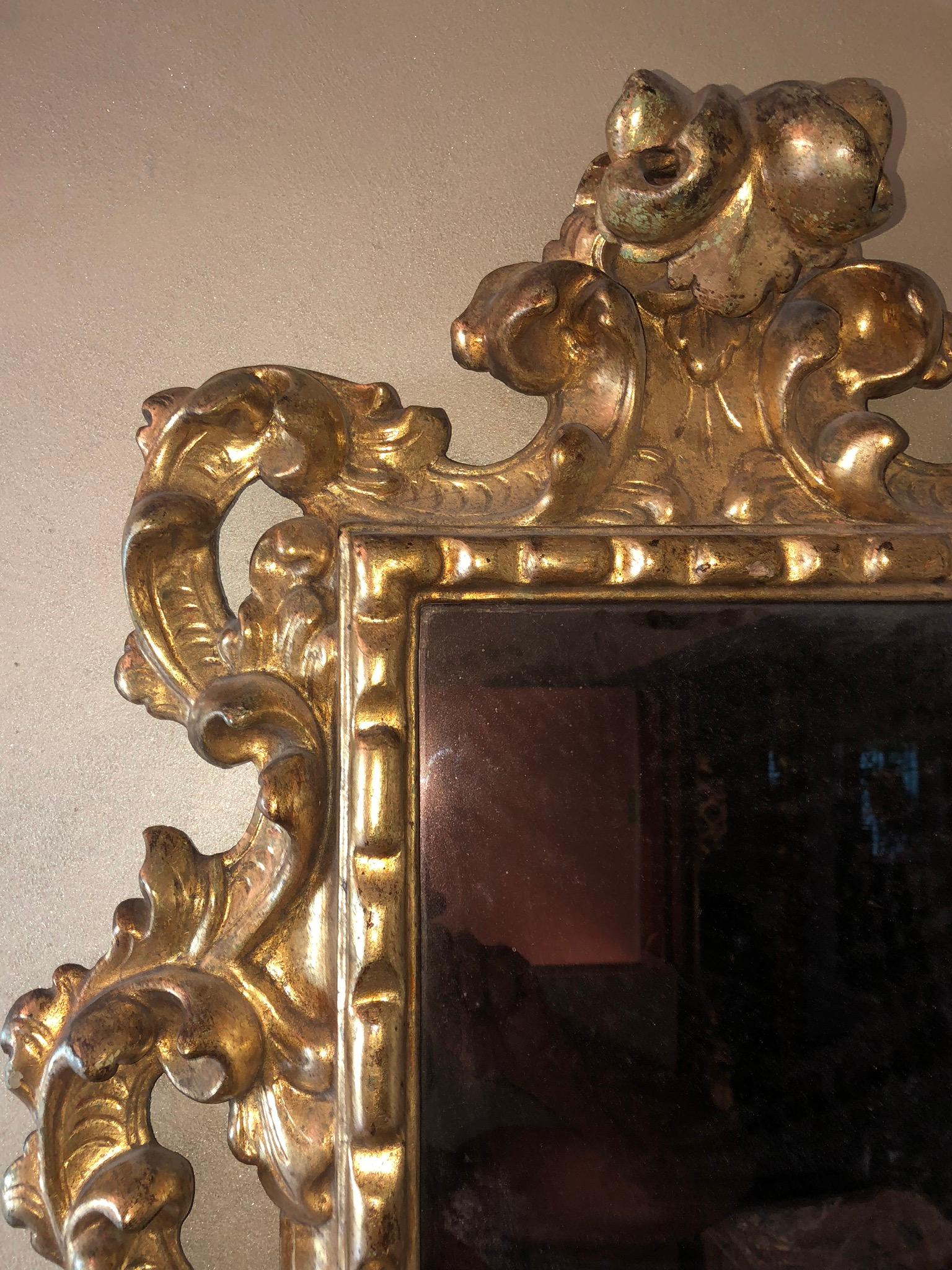 17th Century Antique Baroque Medici Florentine Gilt-Wood Frame  Mercury Glass For Sale 1
