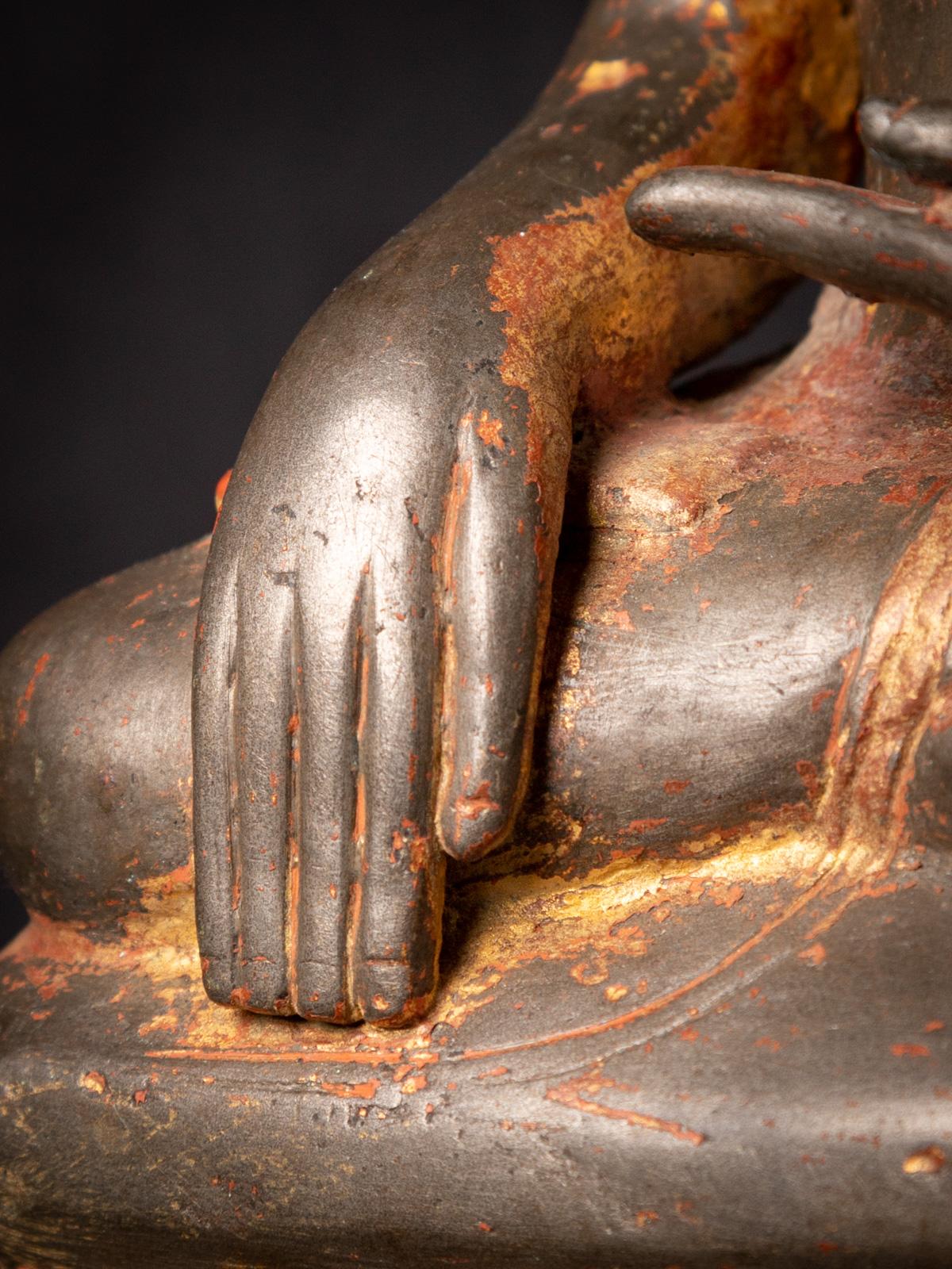 Statue de Bouddha birman en bronze ancien du 17e siècle - période Ava de Birmanie en vente 11