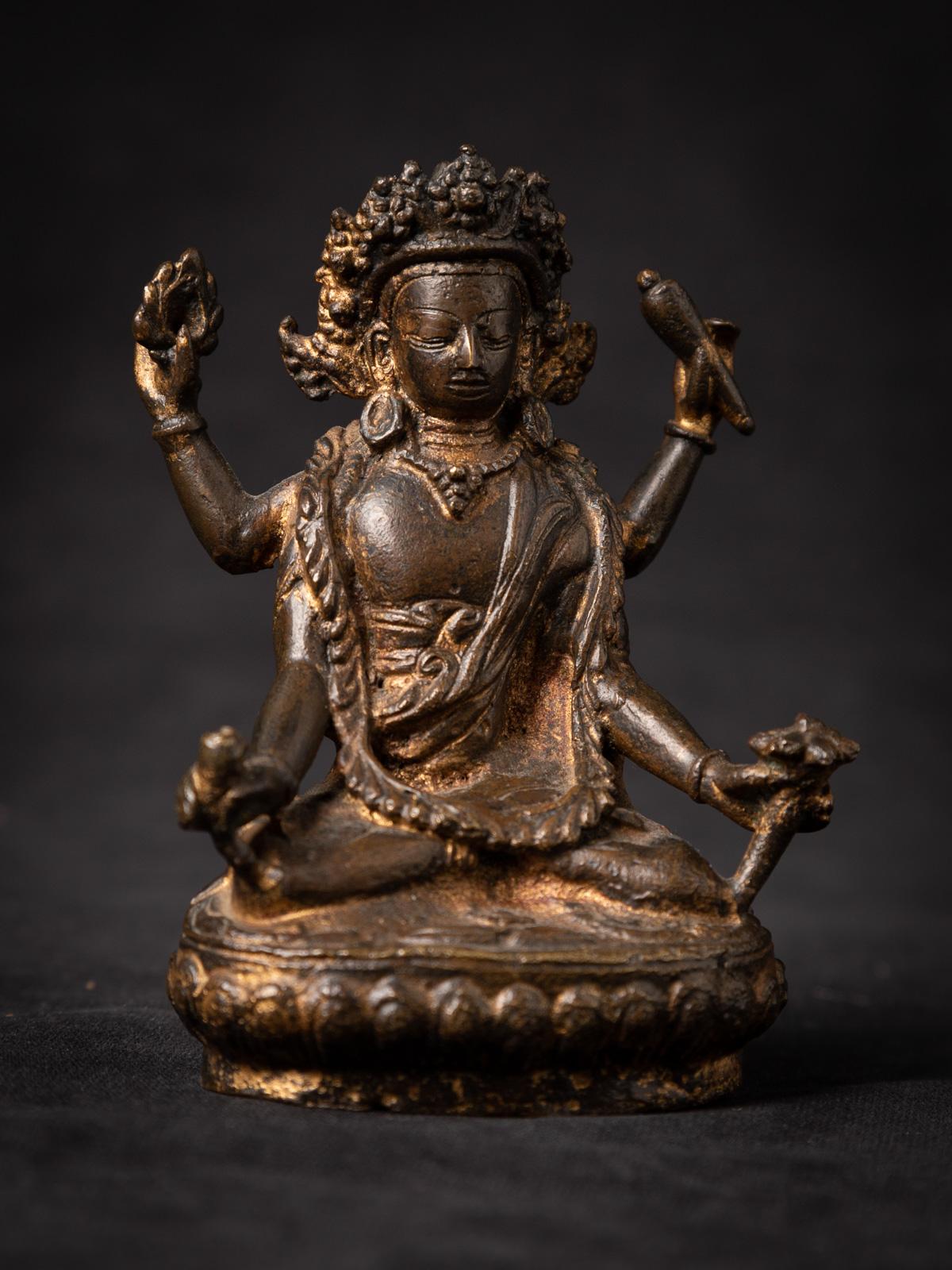 17th century Antique bronze Nepali Vishnu statue originating from Nepal 10