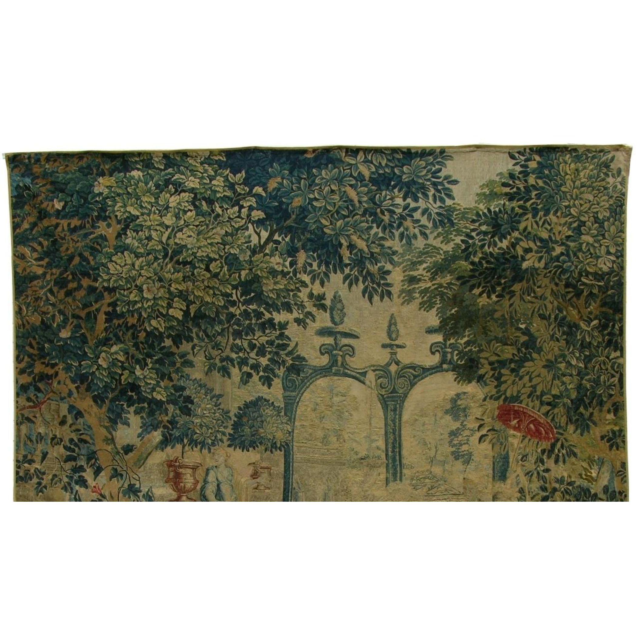 Une tapisserie murale, en termes simples, est un textile spécifiquement conçu et tissé pour représenter une scène artistique dans le but de l'accrocher au mur. Les tapisseries anciennes, celles qui ont été tissées il y a plus de 100 ans, sont des