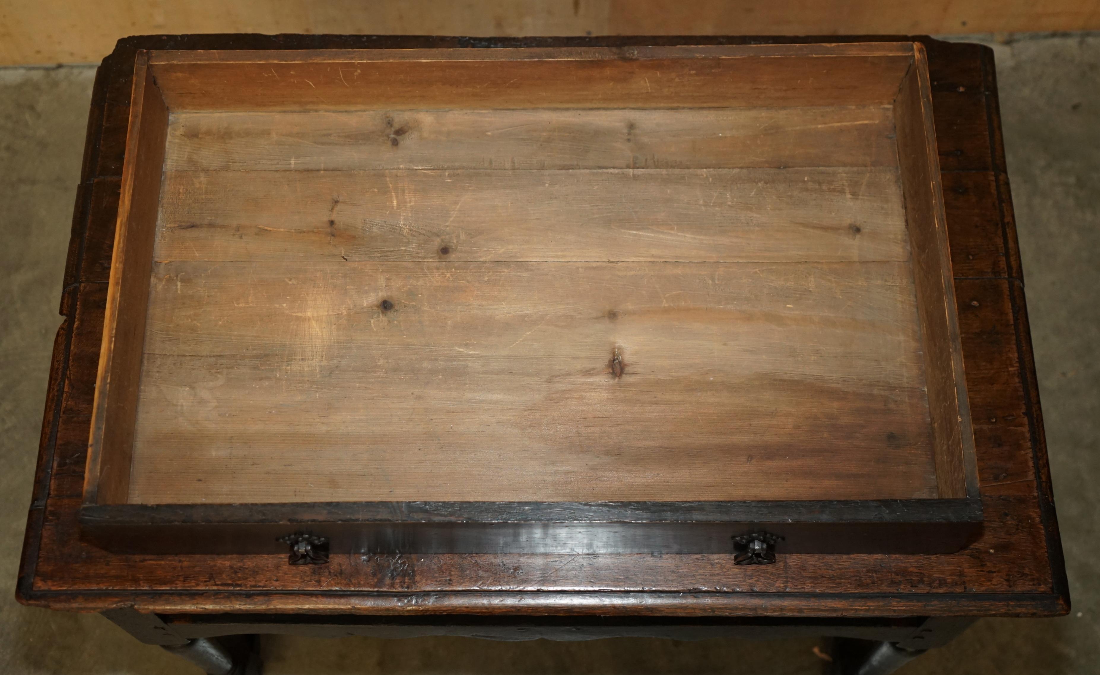 TAVOLO DA LATO IN QUERCIA FLEMISH DEL 17° SECOLO ANTICO Charles II CON CASSETTO UNICO in vendita 8