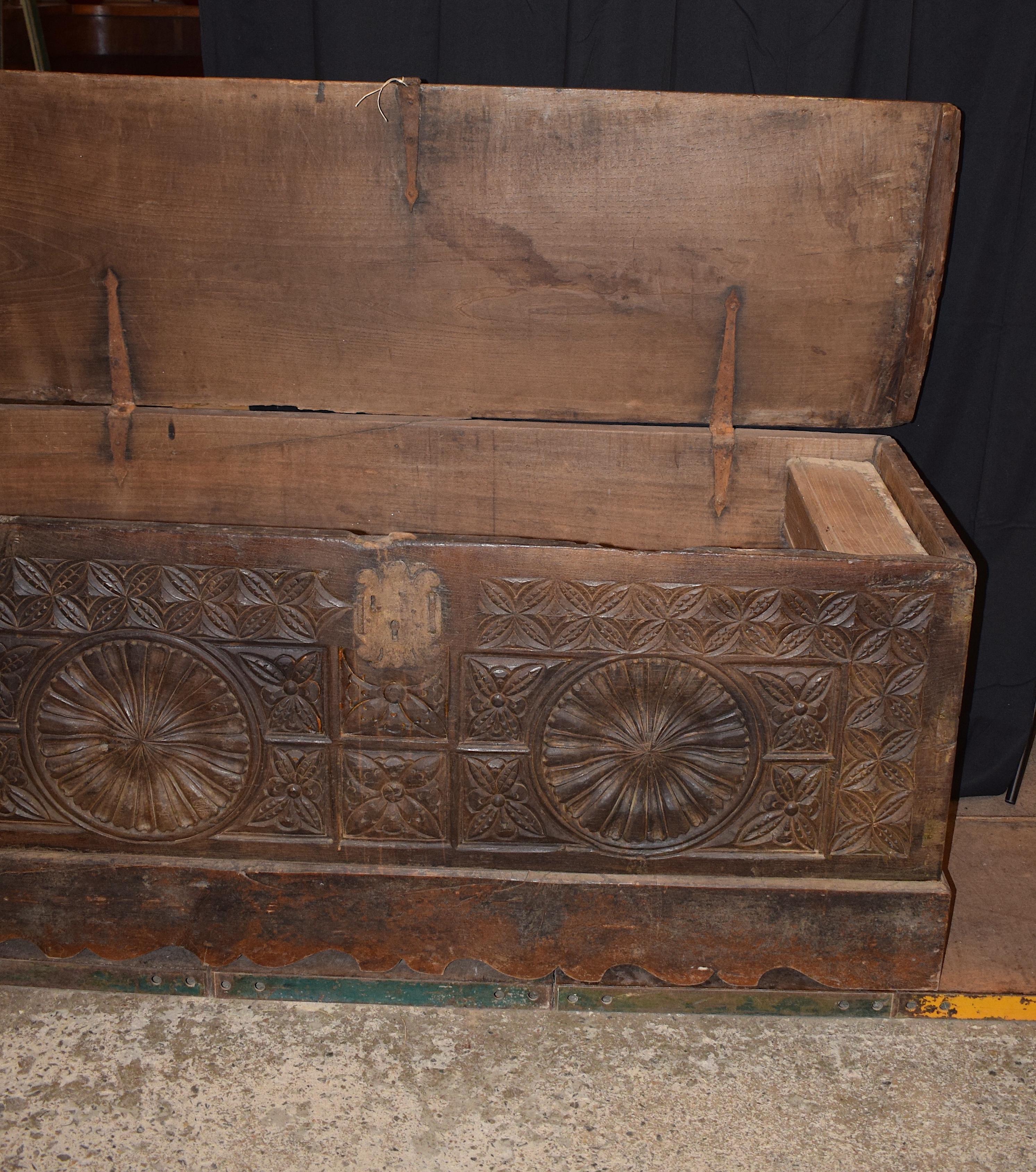 17th Century Antique French Oak Trunk from the Gothic Period For Sale 5