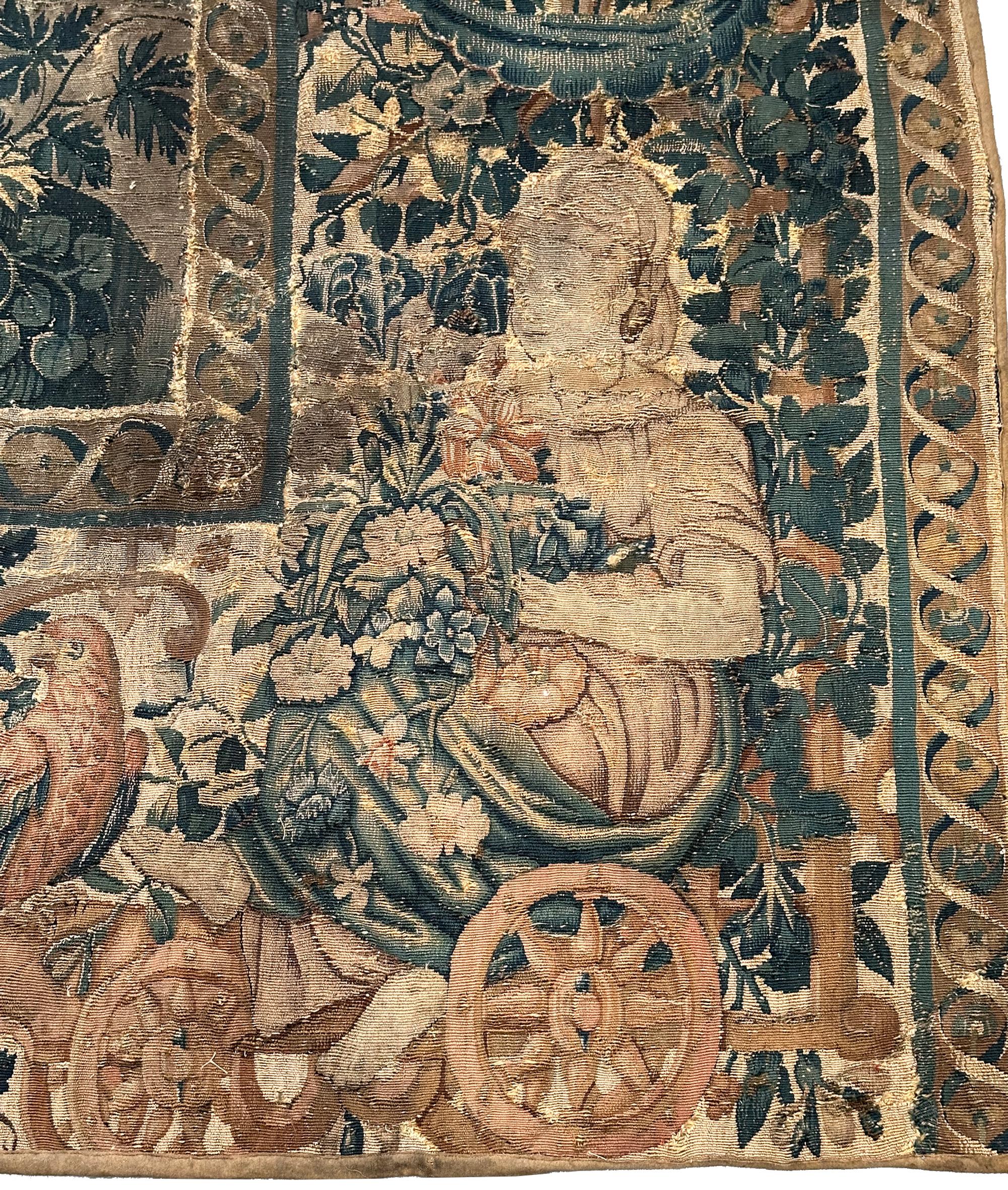 Laine Tapisserie française ancienne du 17ème siècle Verdure laine et fleurs de soie 5x6 en vente