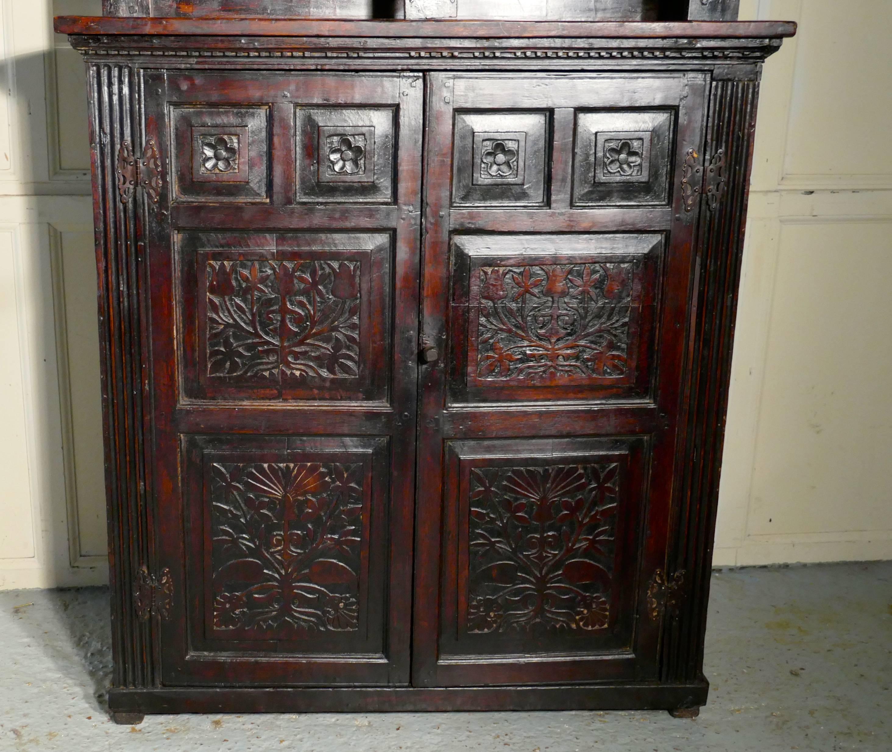 17th Century Antique Housekeepers Oak Bookshelf Cupboard In Good Condition In Chillerton, Isle of Wight