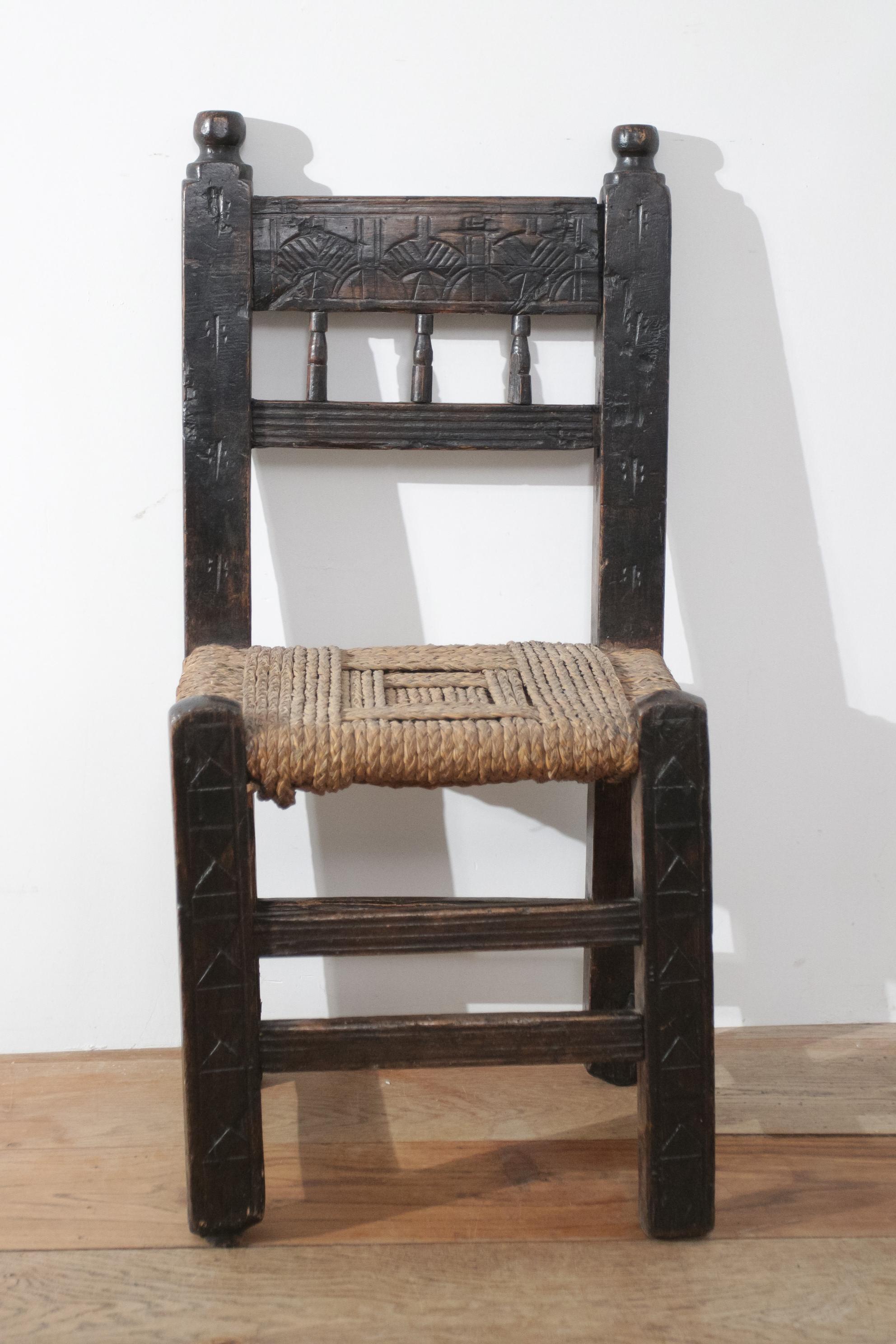17ème siècle  Chaise d'appoint ancienne Wabi Sabi Livraison gratuite  en vente 6