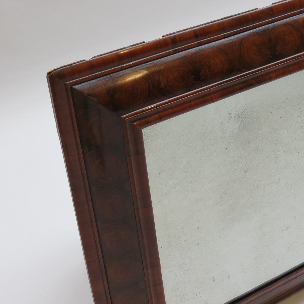 Hand-Crafted 17th Century Antique William and Mary Olive Wood Oyster Cushion Mirror For Sale