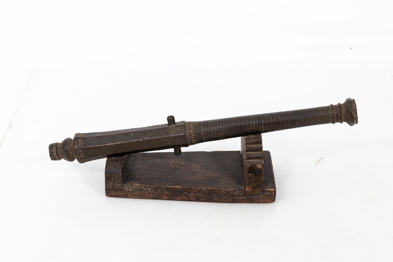 17th Century Asian Naval Swivel Cannon In Good Condition In Stamford, CT