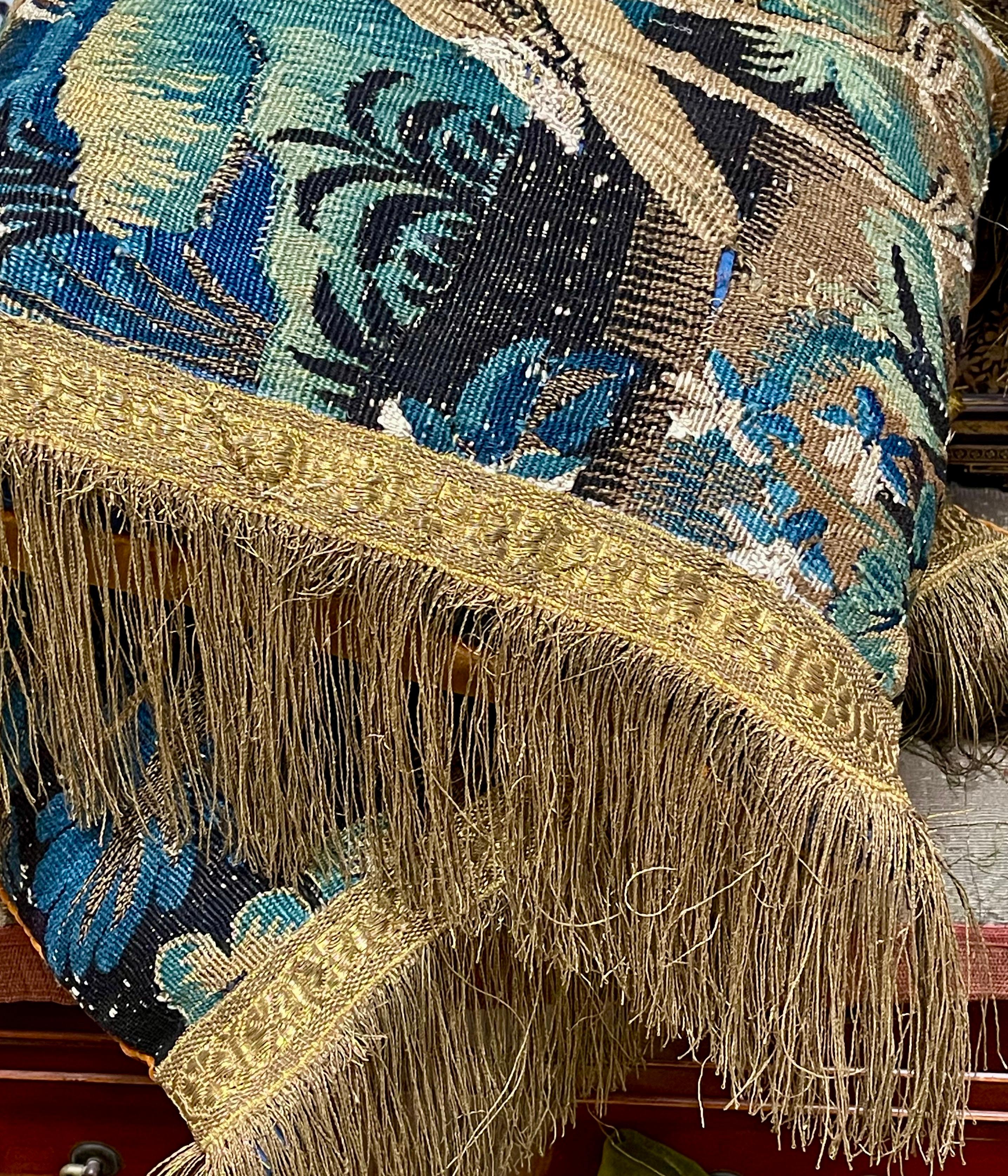 Fino al XVIII secolo Cuscino ad arazzo Aubusson del XVII secolo in vendita