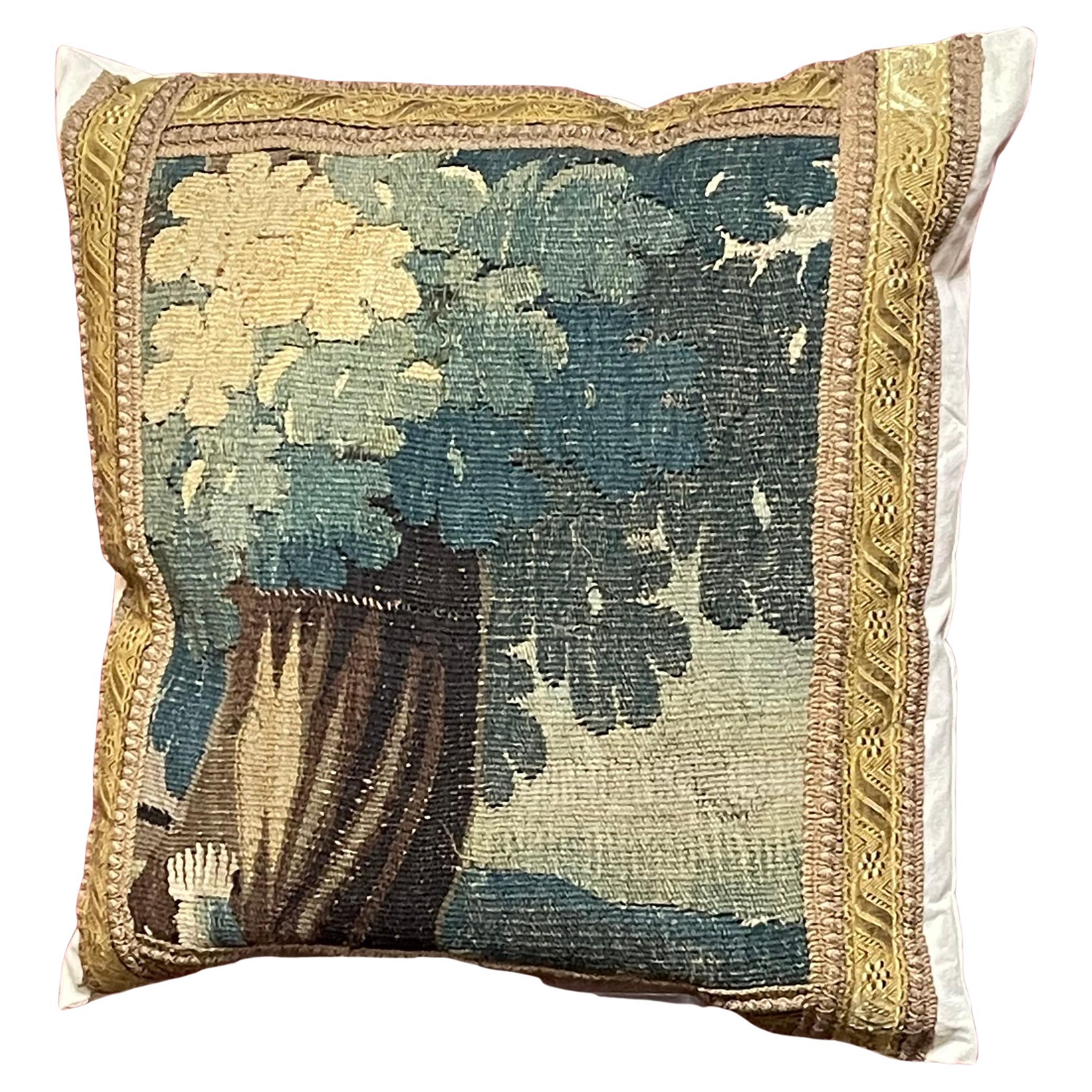 Almohada tapiz de Aubusson del siglo XVII