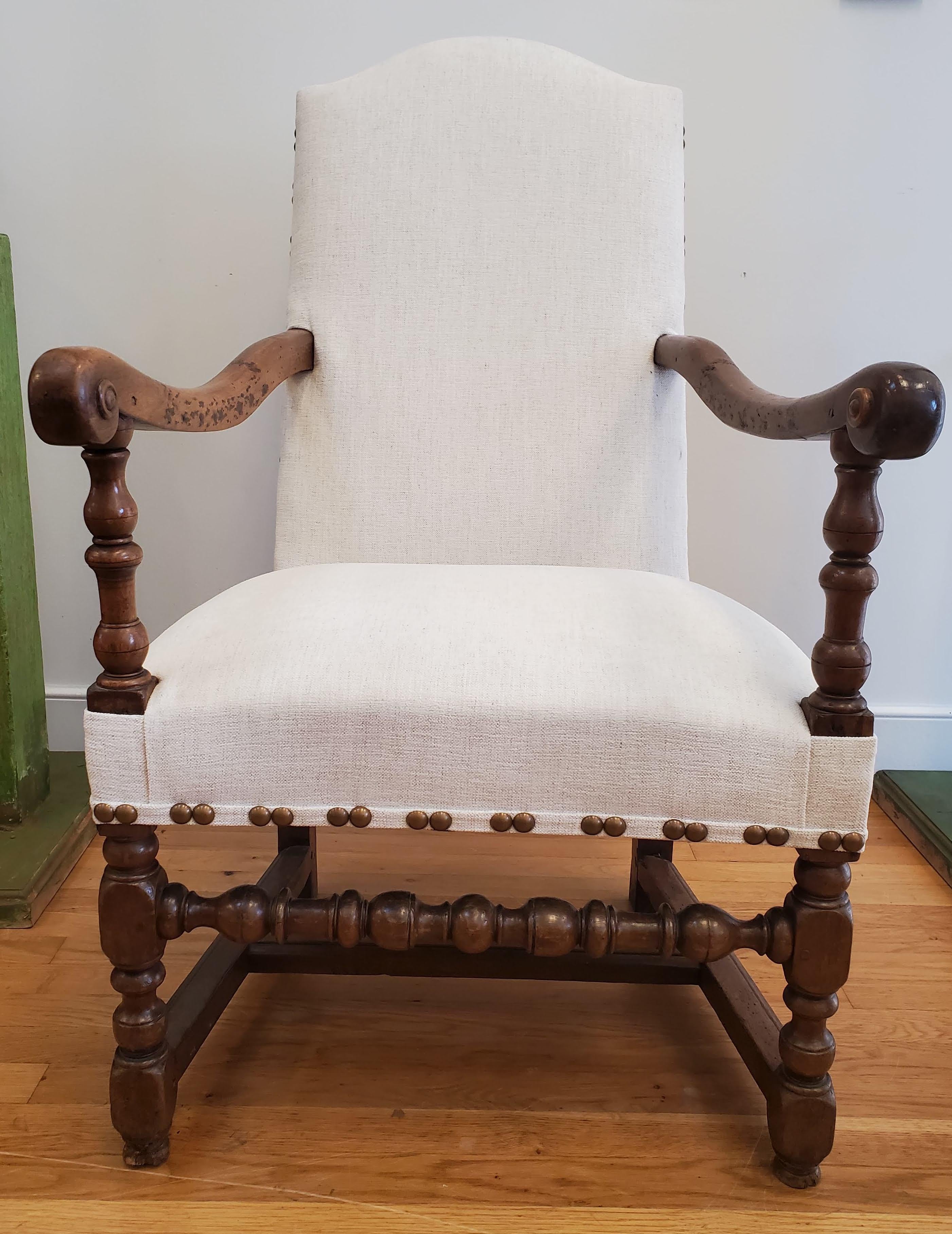 17th Century Baroque French Provincial Walnut Armchair with Modern Upholstery 4