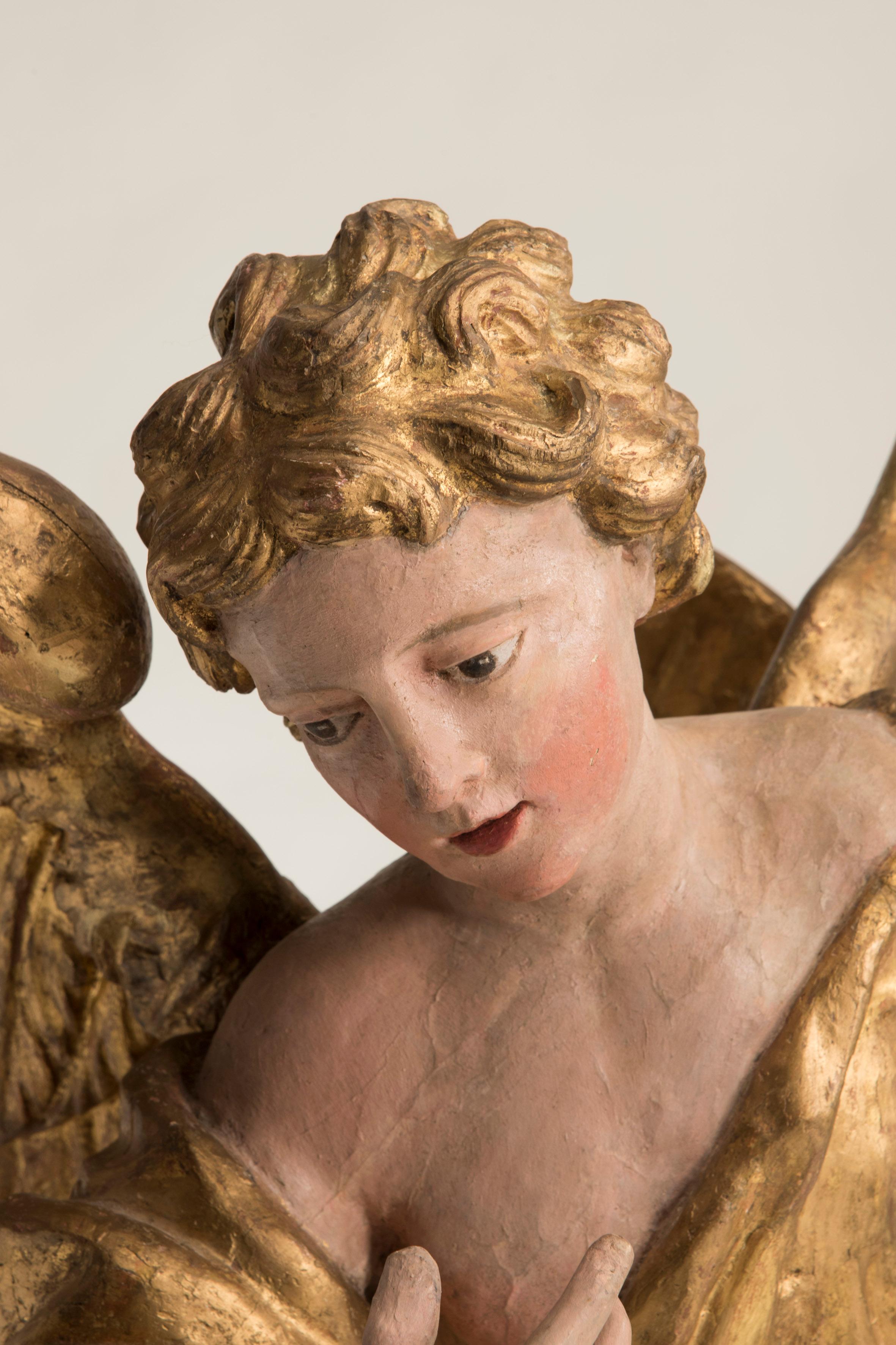 Giltwood 17th Century Baroque Italian Policrome and Gold Foil Wooden Angel Sculpture