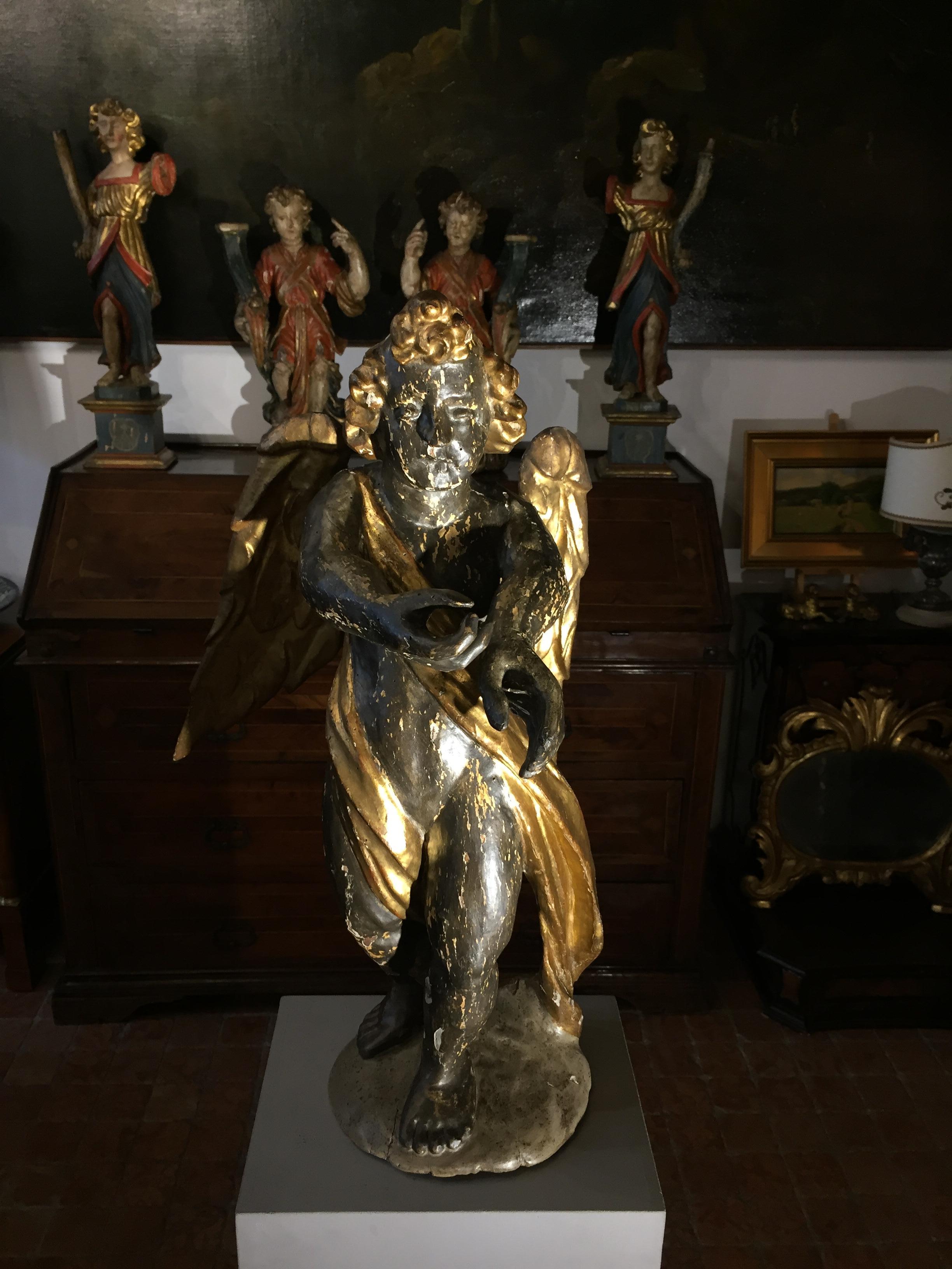 17th Century Baroque Italian Winged Putto Giltwood Silvered Angel Figure  For Sale 4