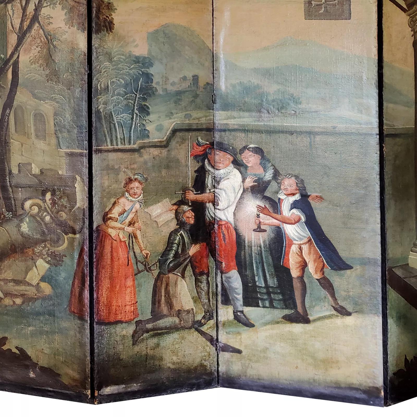 Un eccezionale paravento dipinto anglo-olandese della fine del XVII secolo, composto da sei pannelli incernierati, riccamente decorati con colori a olio su tela su tavola. La scena ritrae un momento teatrale e allegorico del Don Chisciotte di
