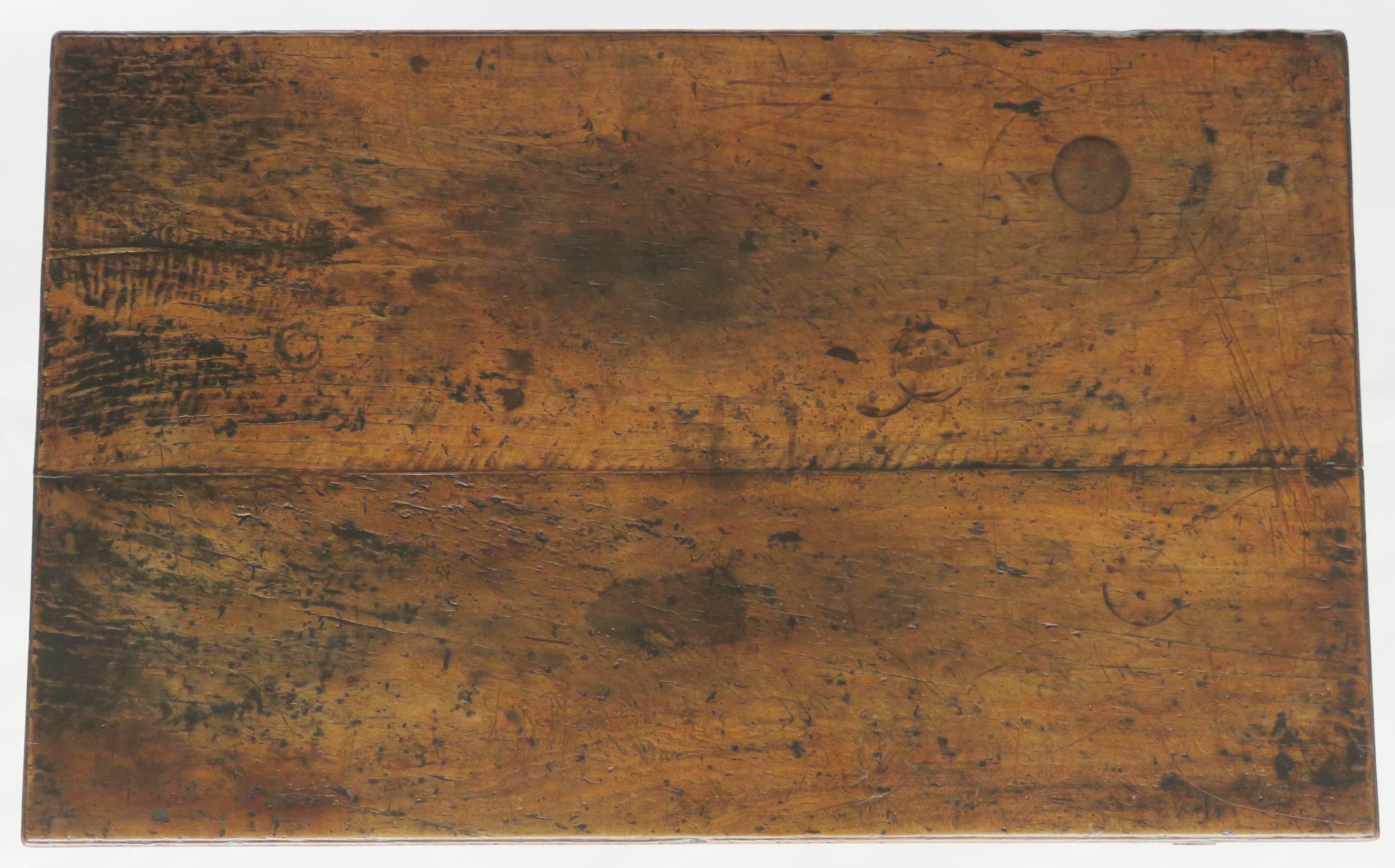 17th Century Baroque Walnut Trestle Table For Sale 1