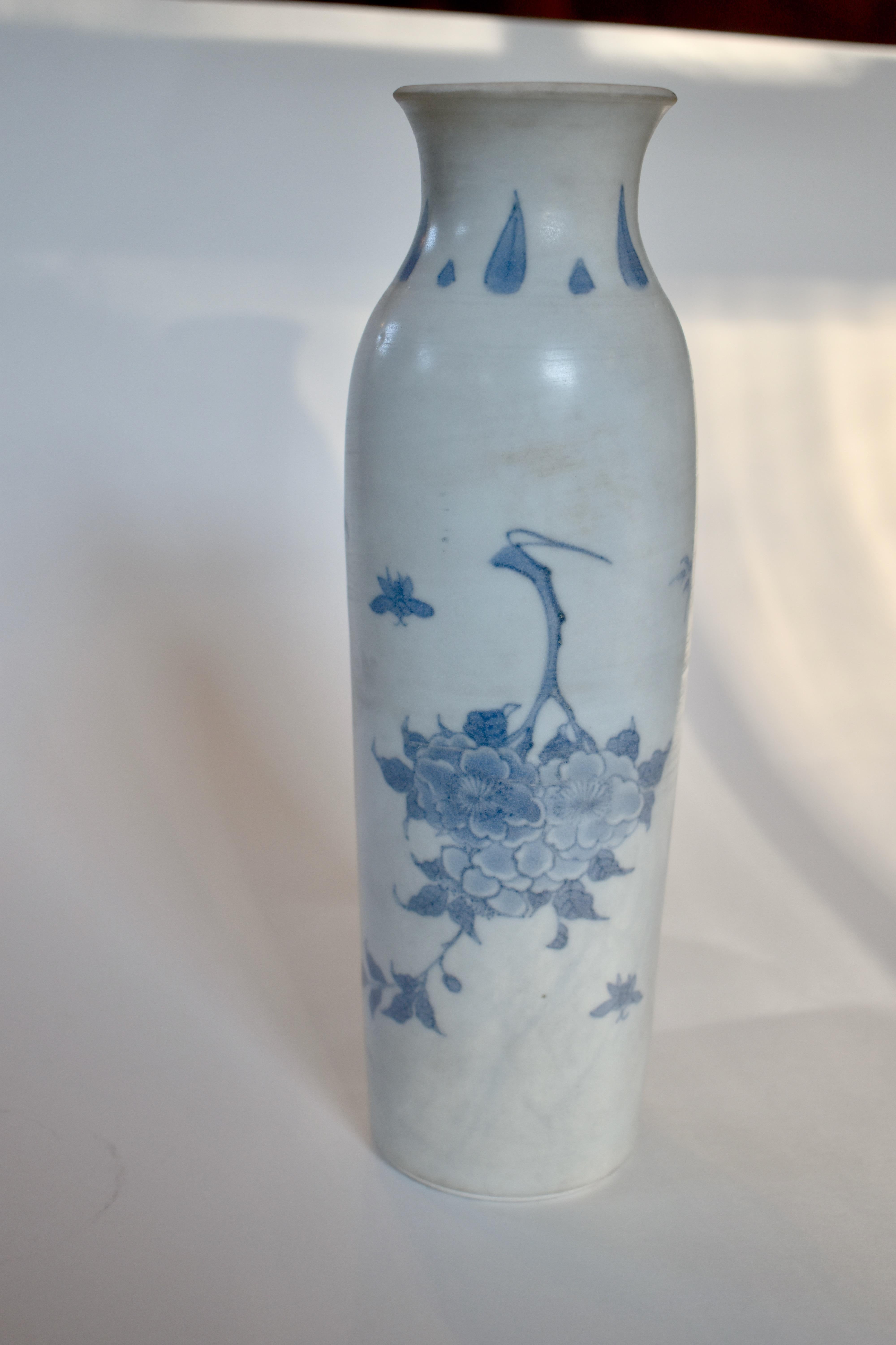 Transitional Period blue and white porcelain sleeve vase from the Hatcher Collection. 

This elegant vase was part of a hoard recovered by Captain Michael Hatcher from the wreck of a ship that sunk in the South China Sea in 1643. Approximately