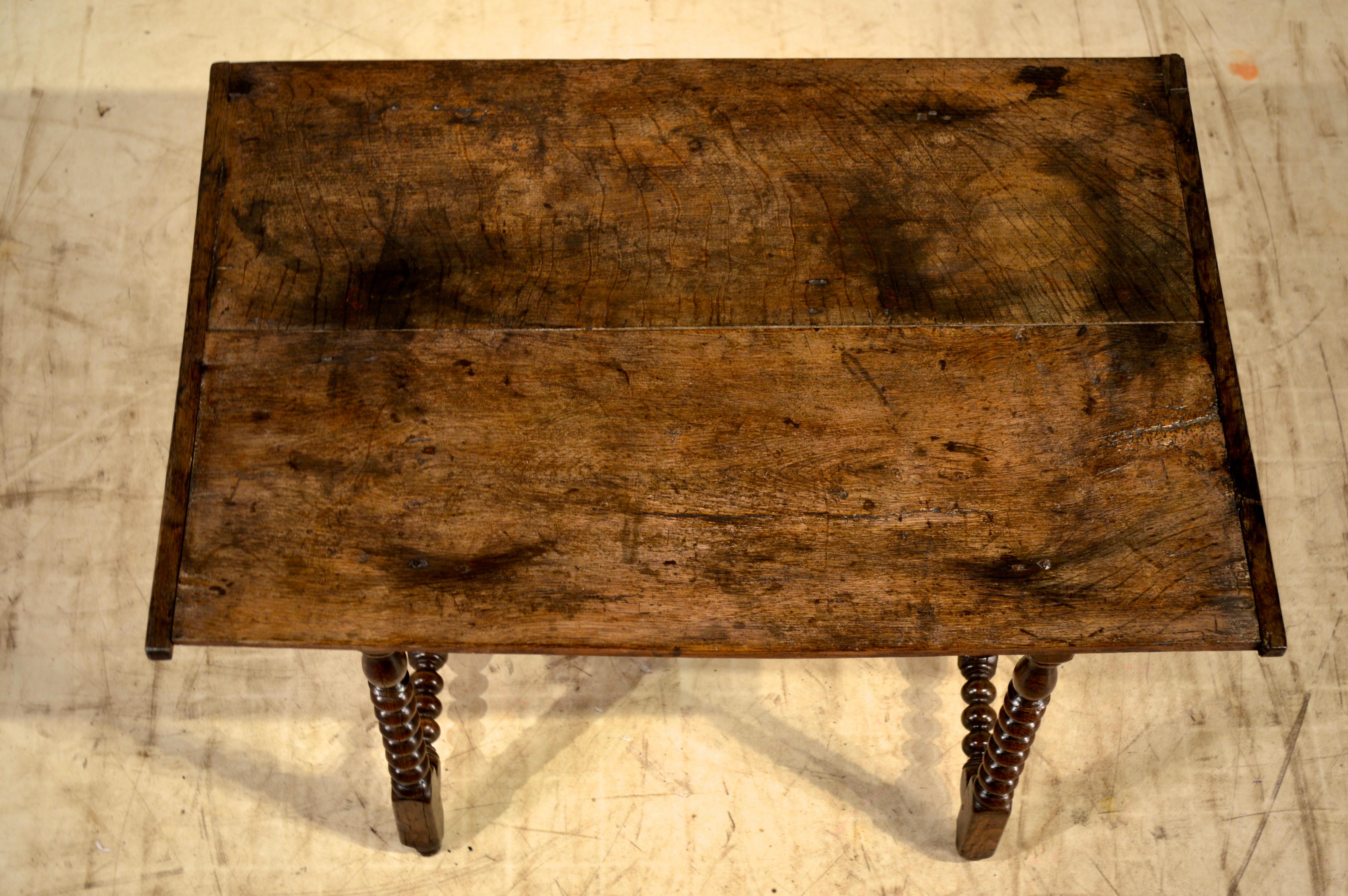 English 17th Century Bobbin-Turned Side Table