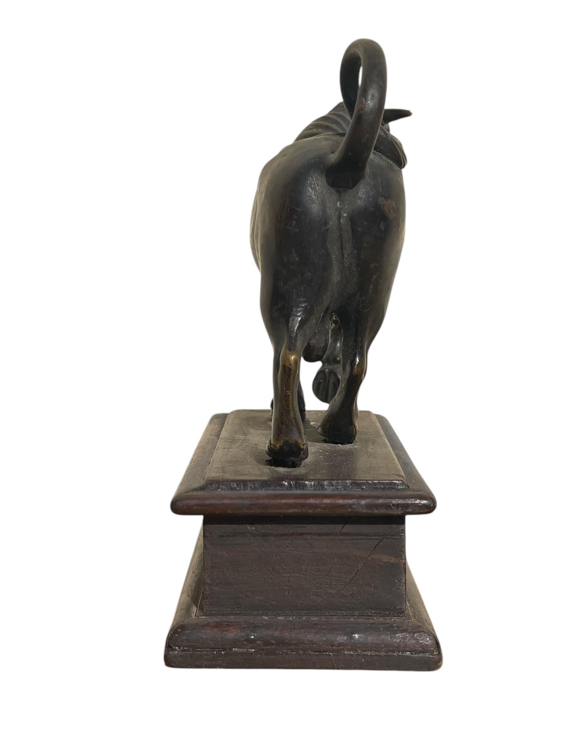 17th Century - Bronze Bull After Jean De Bologne en vente 5