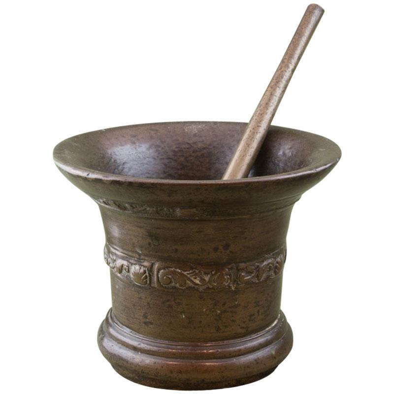 17th Century Bronze Mortar and Pestle For Sale