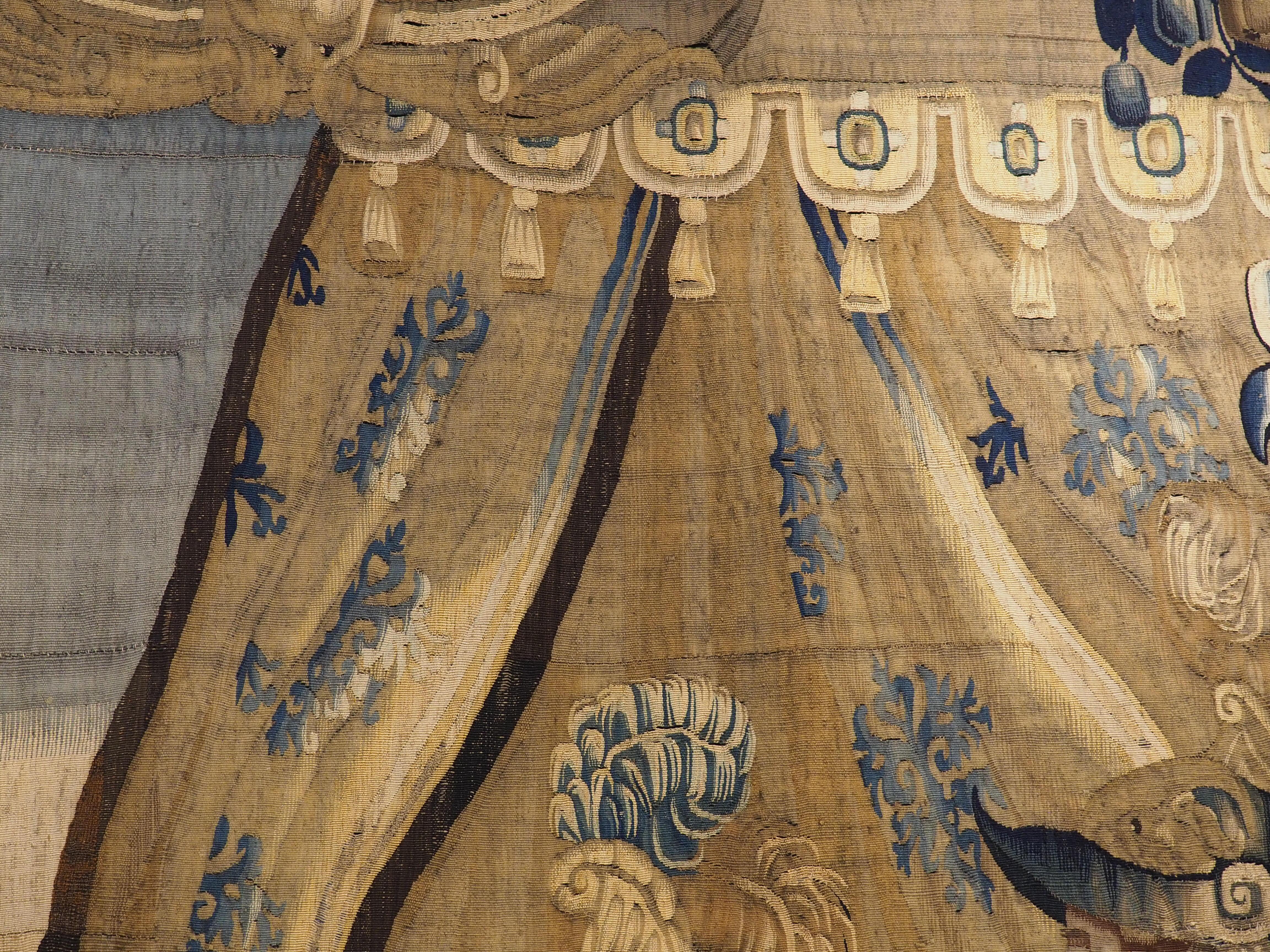 Tapisserie de Bruxelles du 17e siècle en soie et laine représentant une scène romaine en vente 11