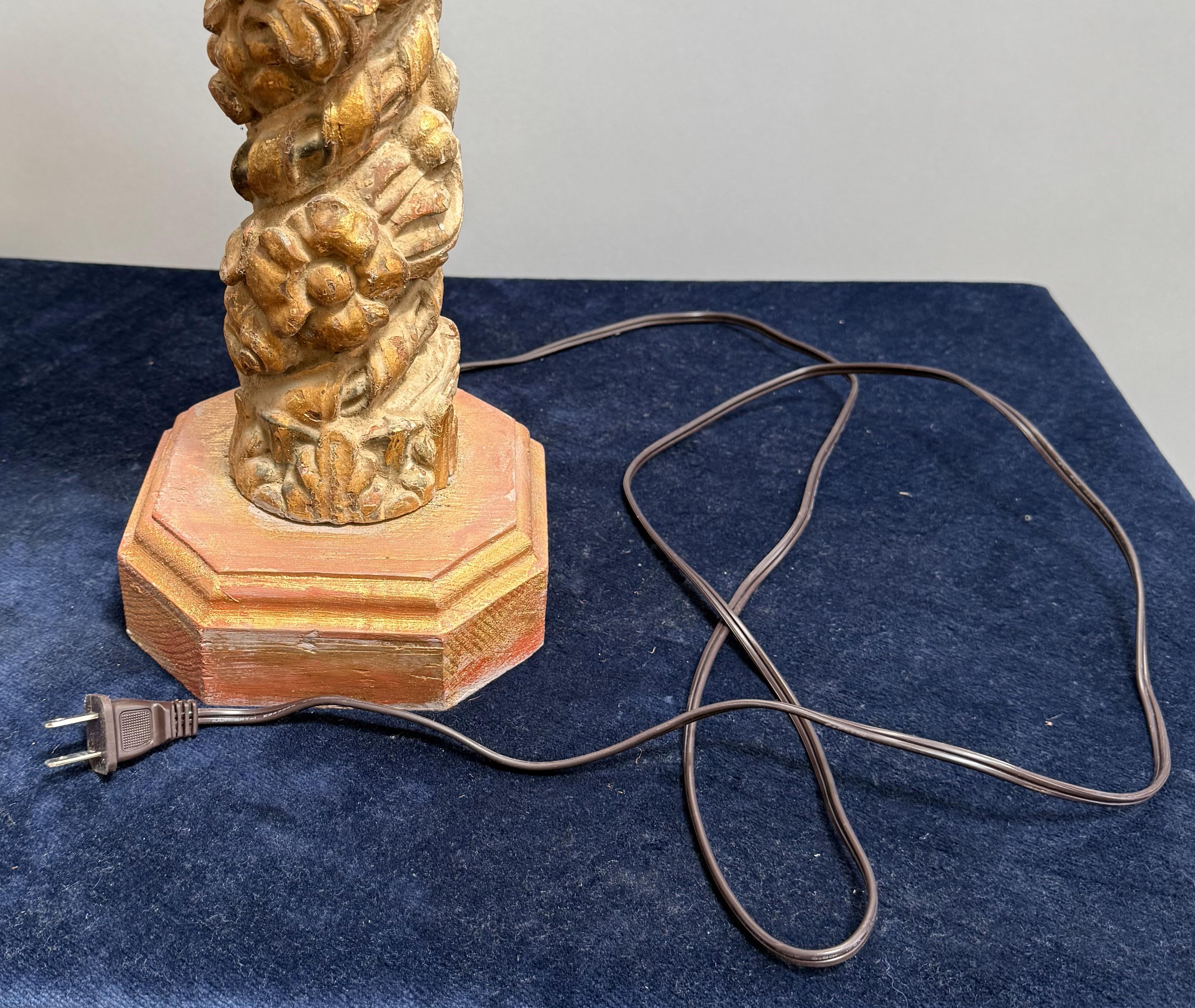 17th Century Carved and Gilded Column Converted to a Lamp For Sale 1