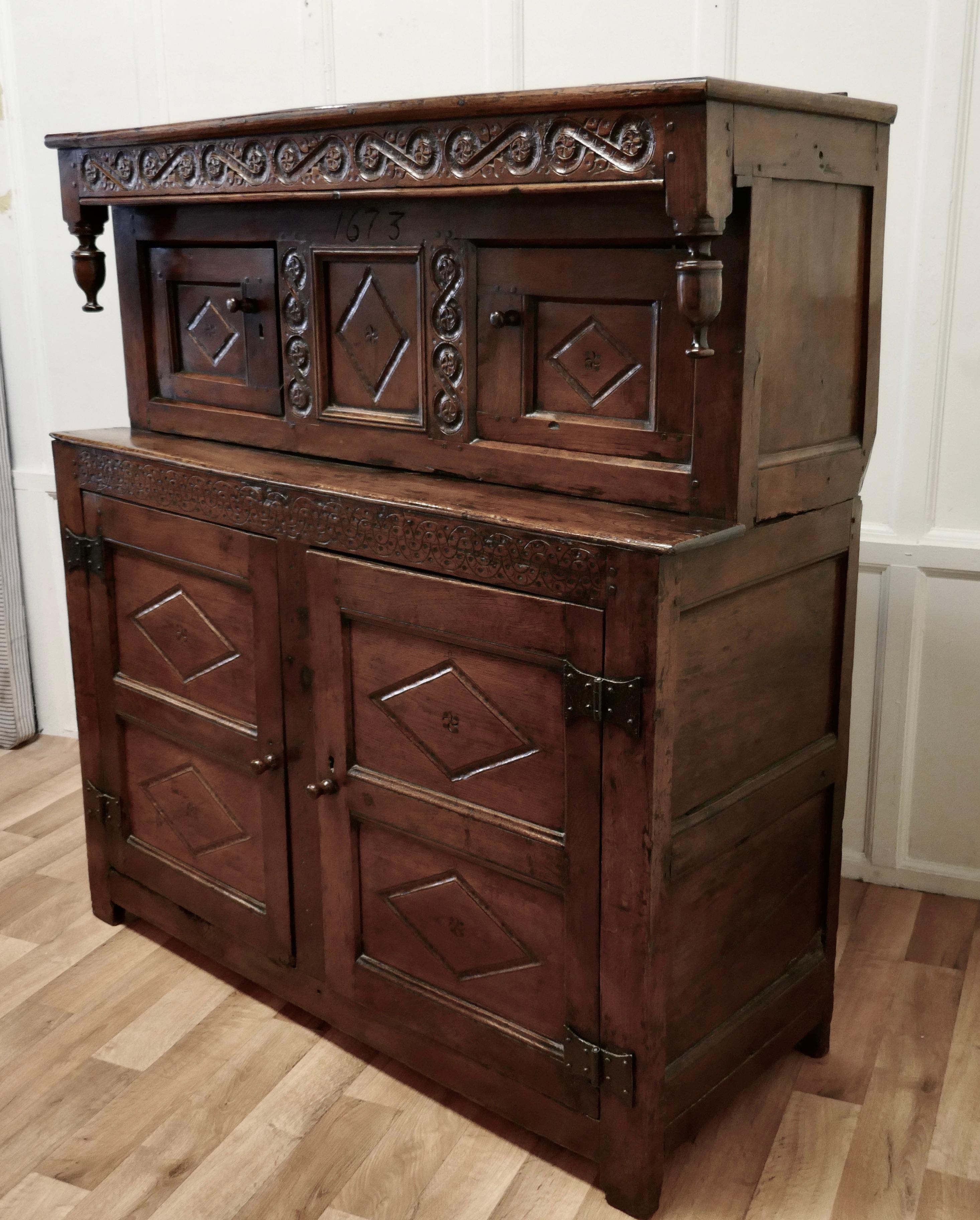 17th Century Carved Oak Court Cupboard, Livery Cupboard For Sale 7