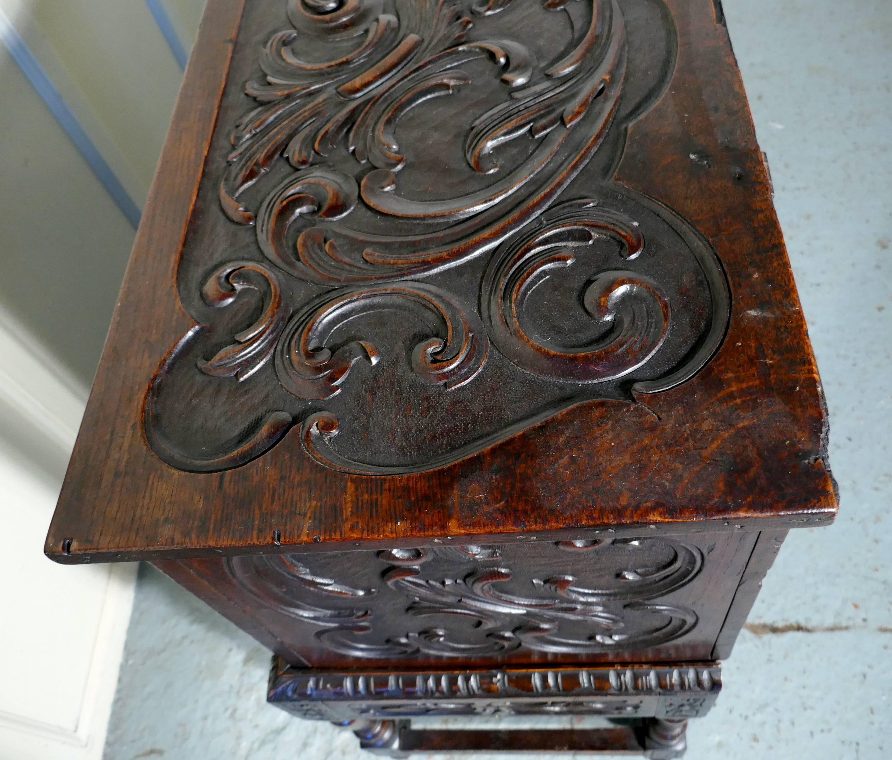 17th Century Carved Oak Sword Chest on Stand In Good Condition In Chillerton, Isle of Wight