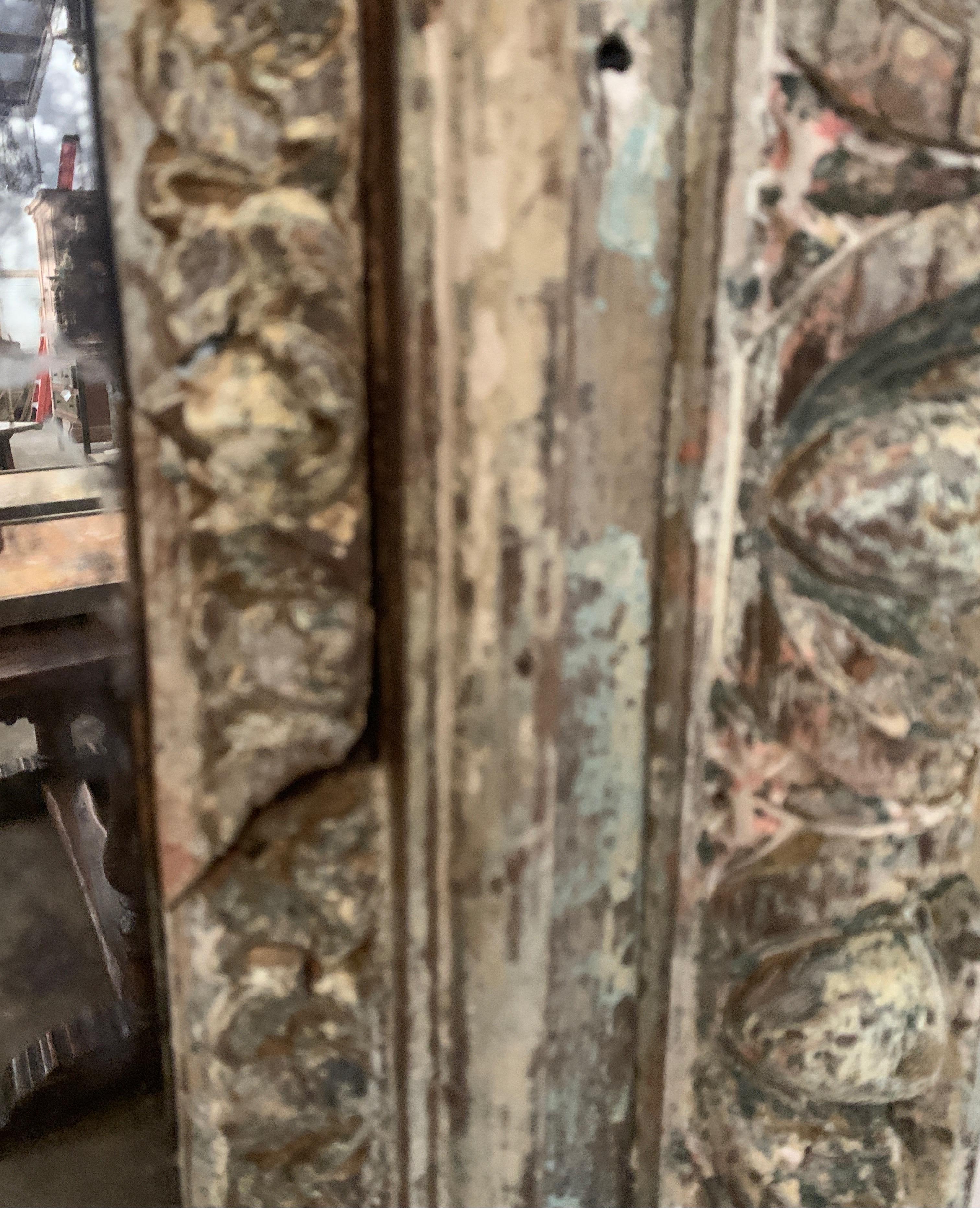 17th Century Carved Polychromed Mirror from Spain In Distressed Condition In Houston, TX