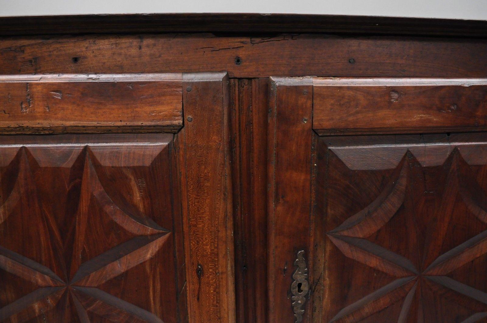 European 17th Century Carved Walnut Italian Baroque Two-Door Credenza Cabinet Buffet For Sale