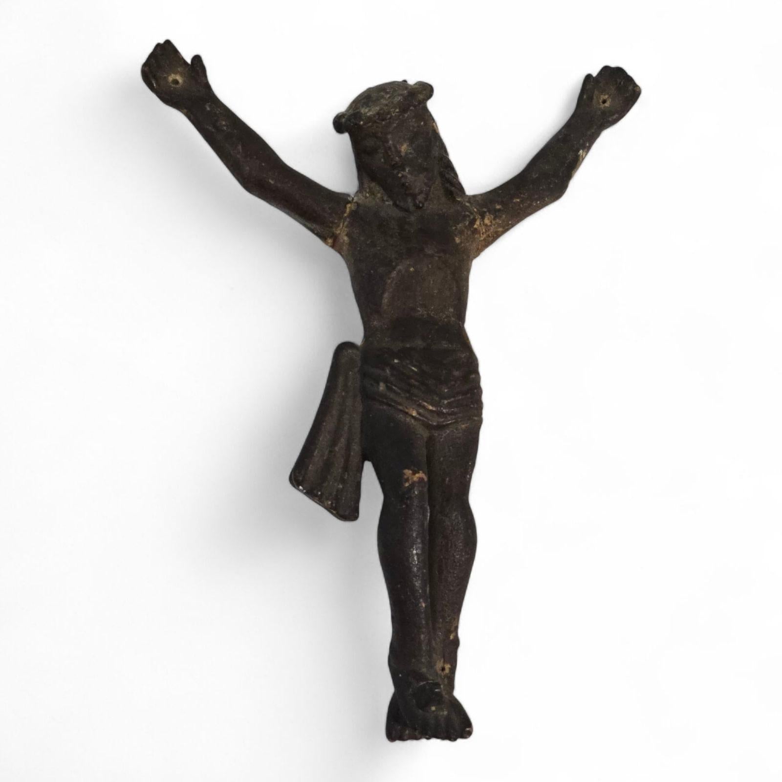 Espagnol Figure du Christ en bois sculpté du 17e siècle provenant de Navarre, Espagne en vente