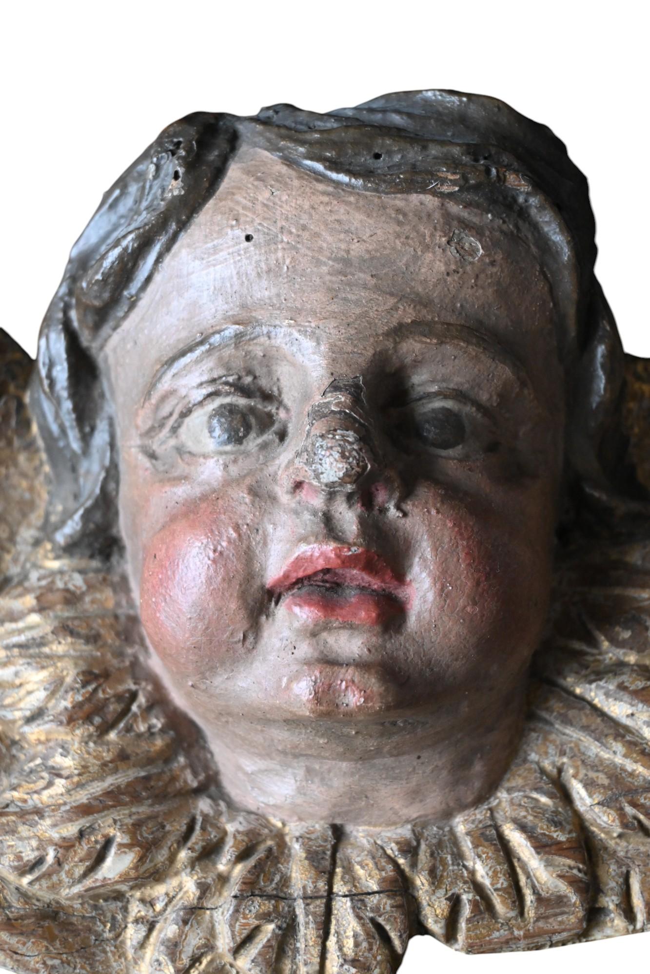 Ángel querubín de madera tallada del siglo XVII en Bueno estado para la venta en Bilzen, BE