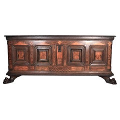 17th Century Cassone Coffer in Oak and Walnut