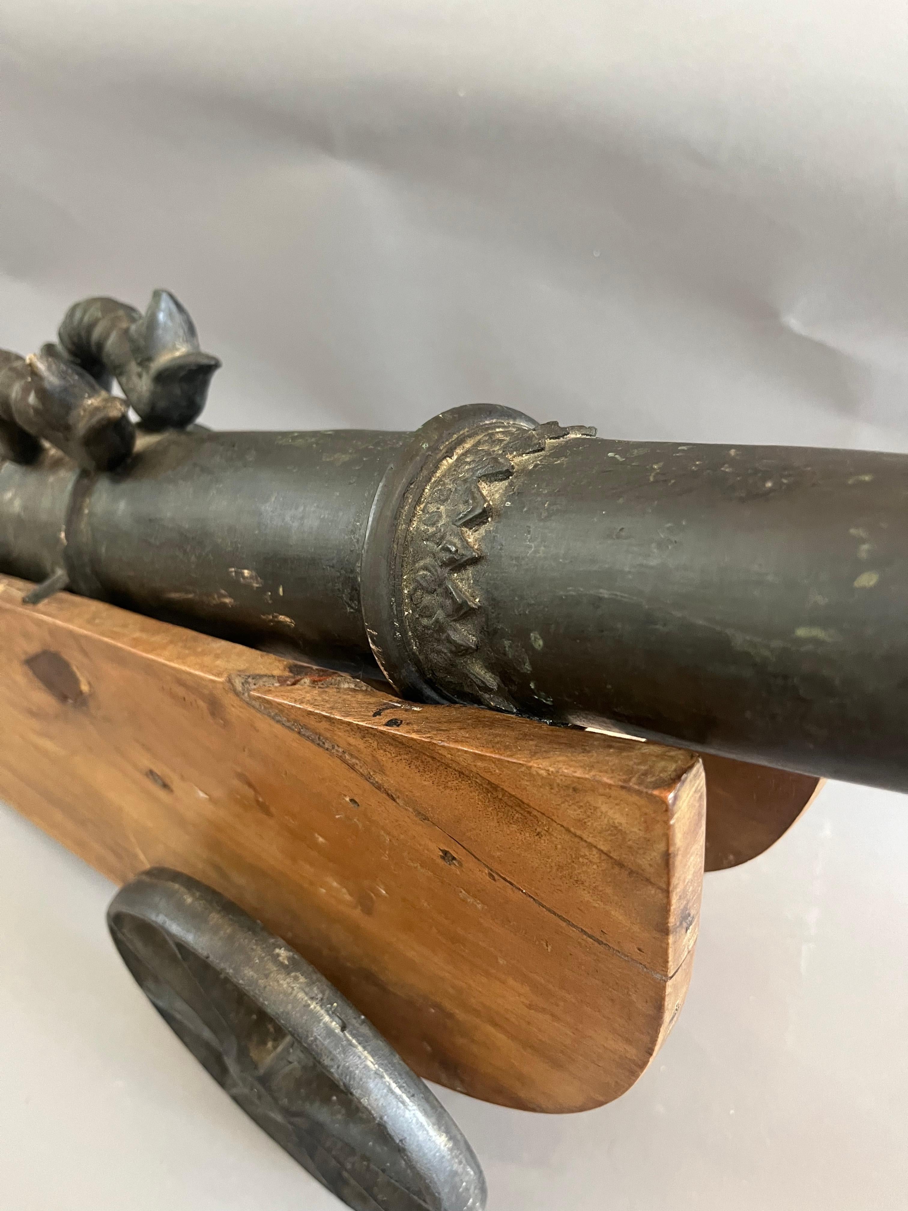 Signal-Kanon aus Bronzeguss aus dem 17. Jahrhundert (Spanisch) im Angebot