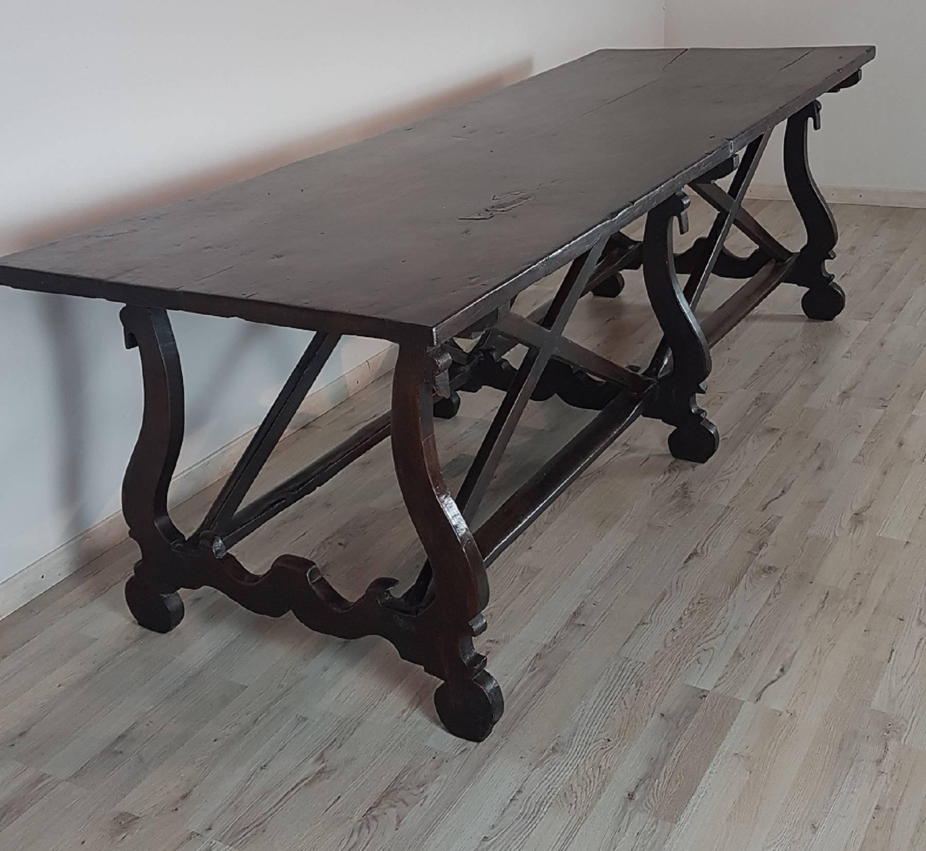 Antique table of great age unobtainable large size datable around the middle of the 17th century typical table said fratino used initially in the convent communities but many important examples such as that presented for sale were intended for large